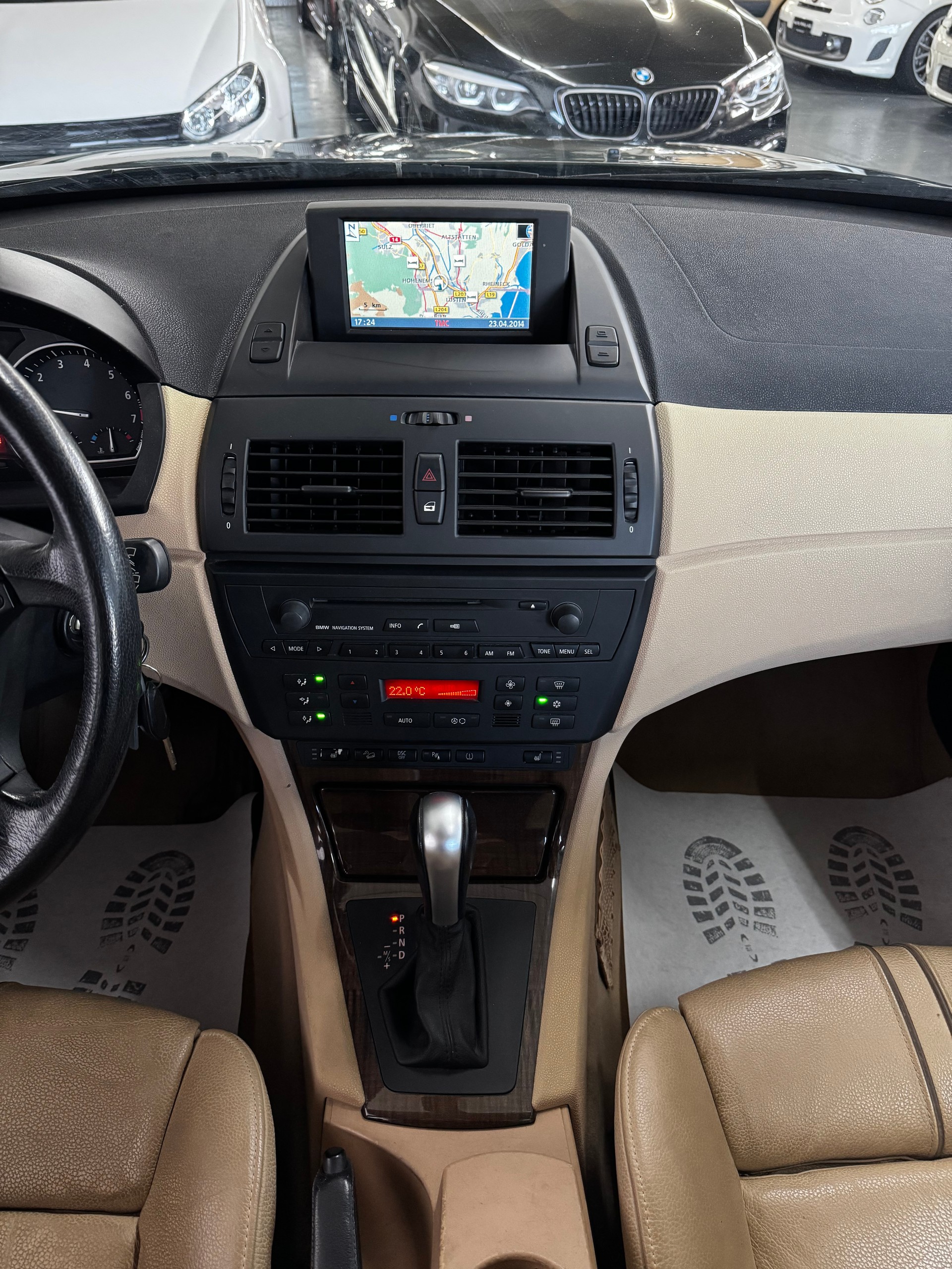 BMW X3 3.0i-image-15