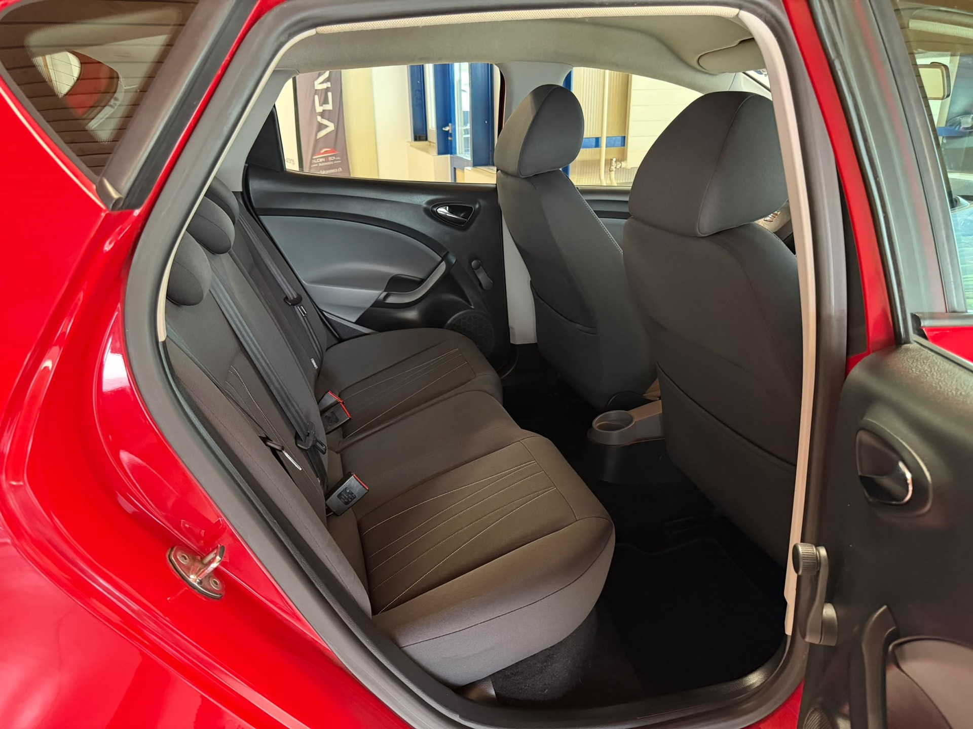 SEAT Ibiza SC 1.2 TSI Style-image-16
