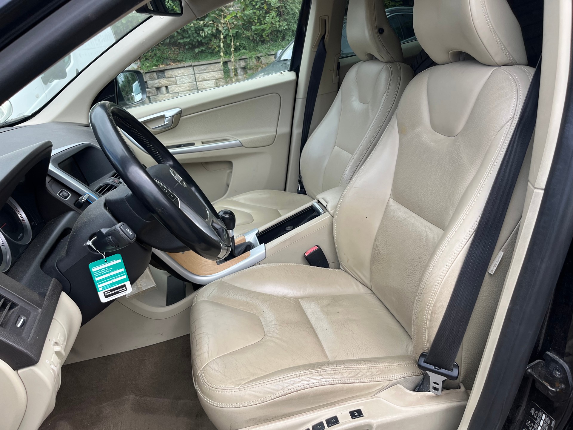 VOLVO XC60 D5 AWD Summum-image-8