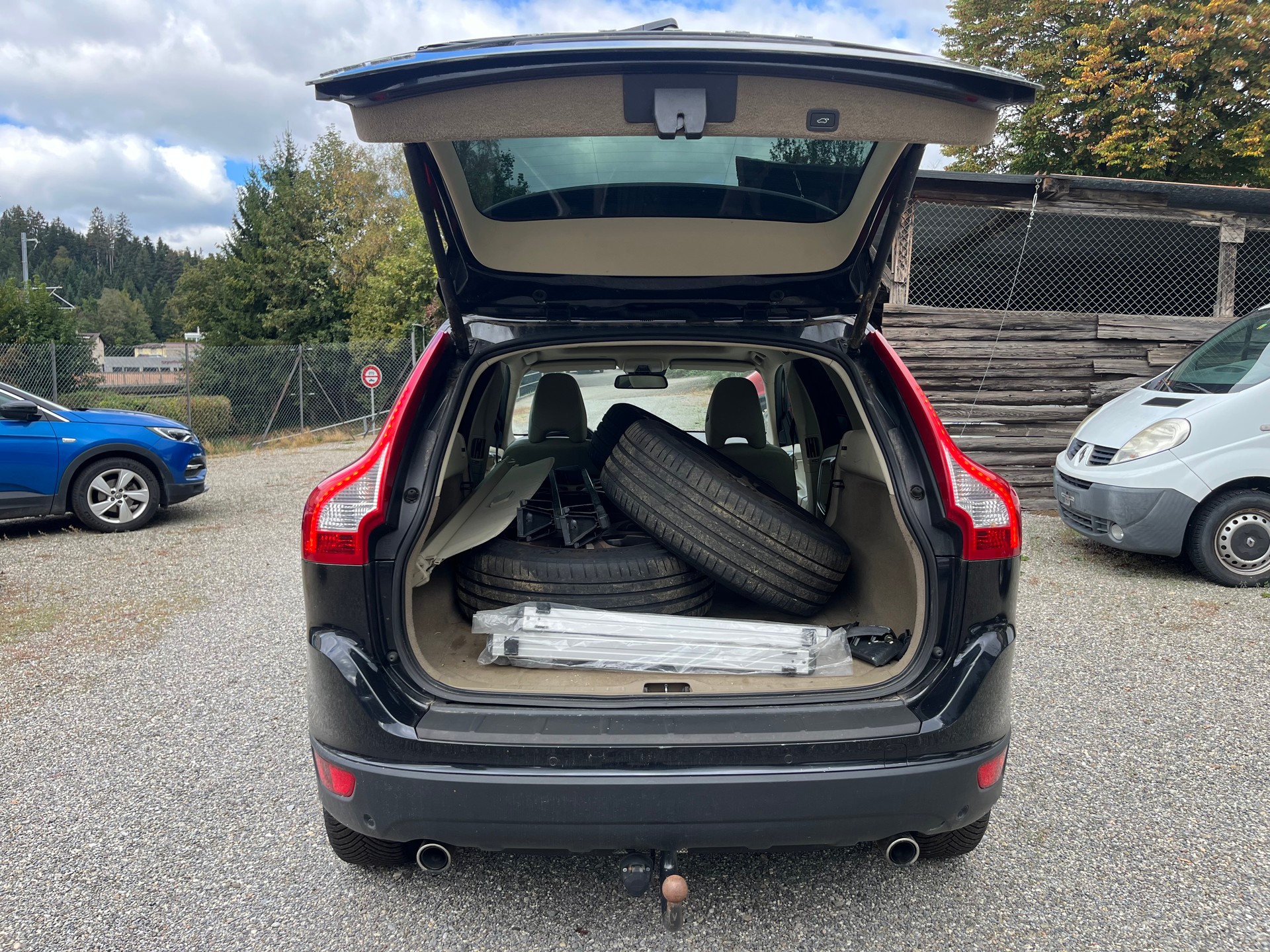VOLVO XC60 D5 AWD Summum-image-11
