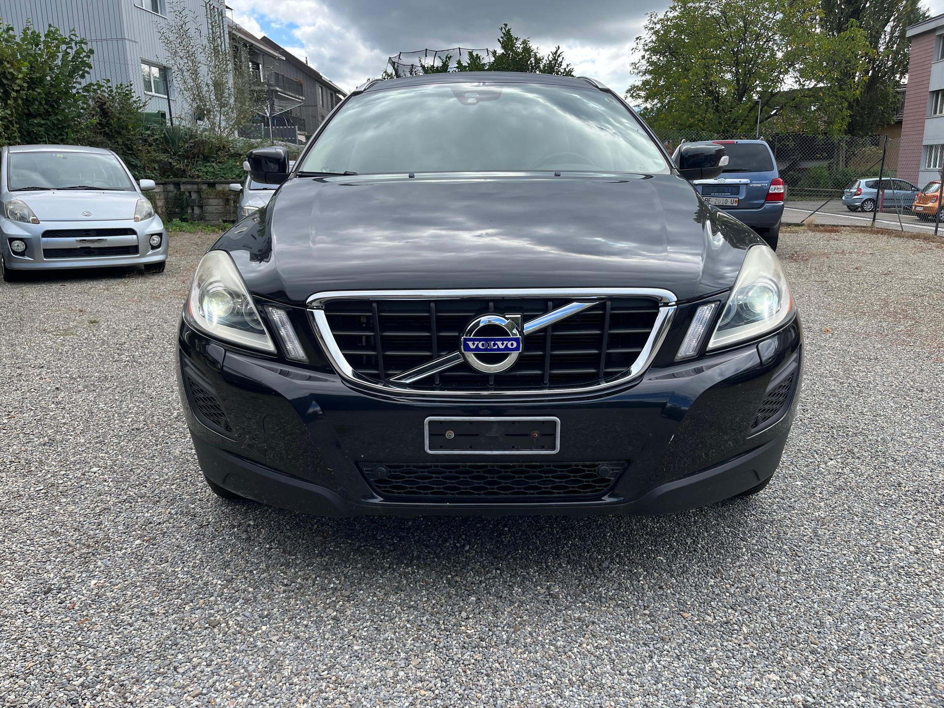 VOLVO XC60 D5 AWD Summum-image-1