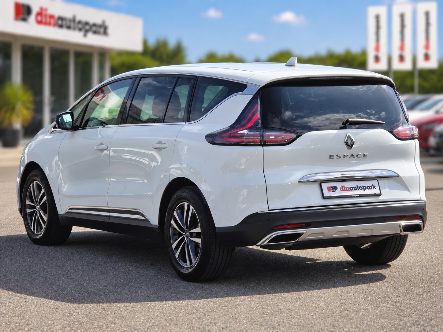 RENAULT Espace 2.0 dCi Intens EDC 6-image-3