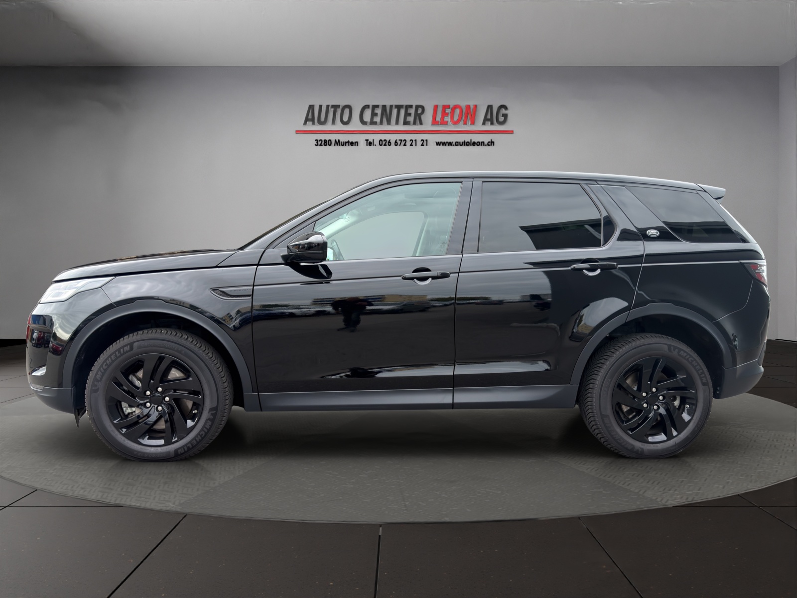 LAND ROVER Discovery Sport P200 2.0 Si4 MHEV HSE AT9-showroom-element-2