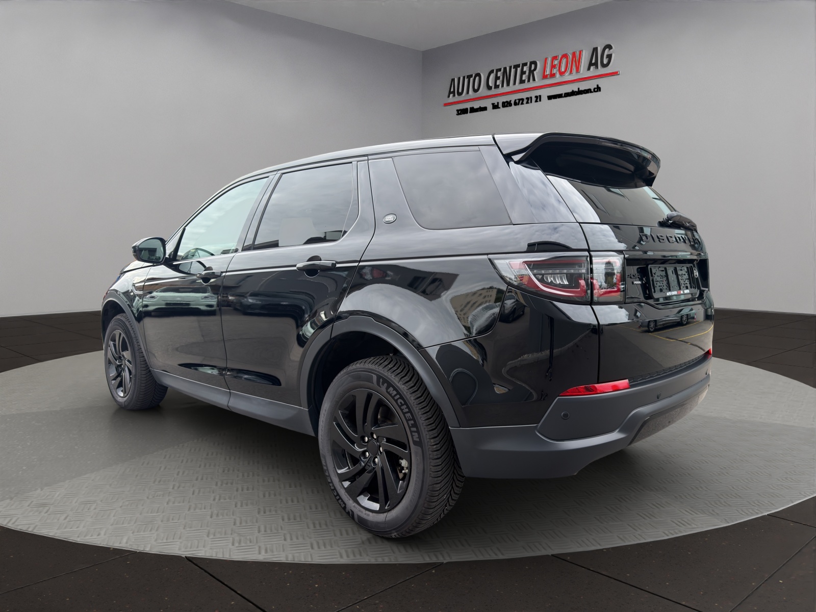 LAND ROVER Discovery Sport P200 2.0 Si4 MHEV HSE AT9-showroom-element-3