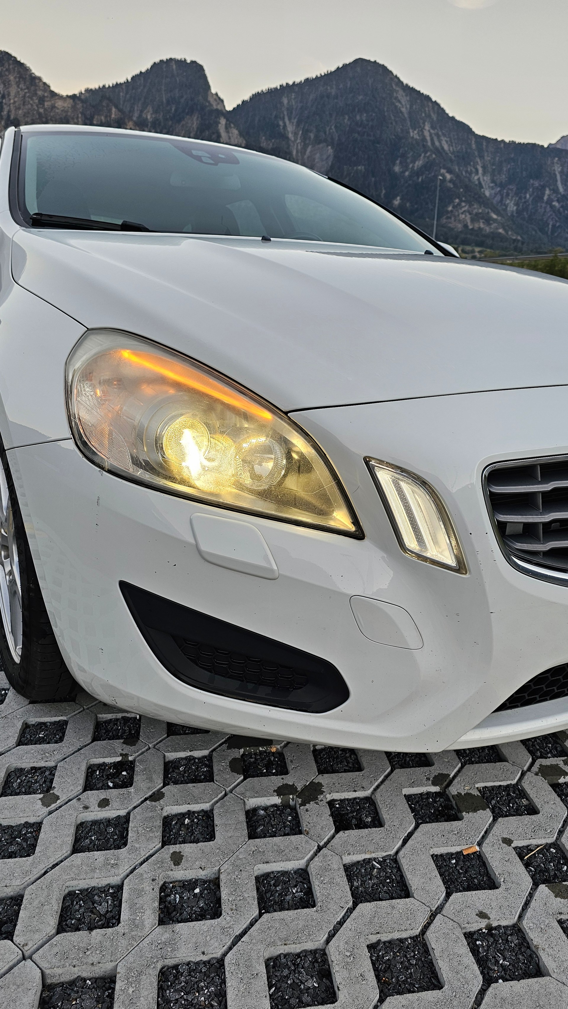 VOLVO 2.0 D3 Momentum S/S-image-4