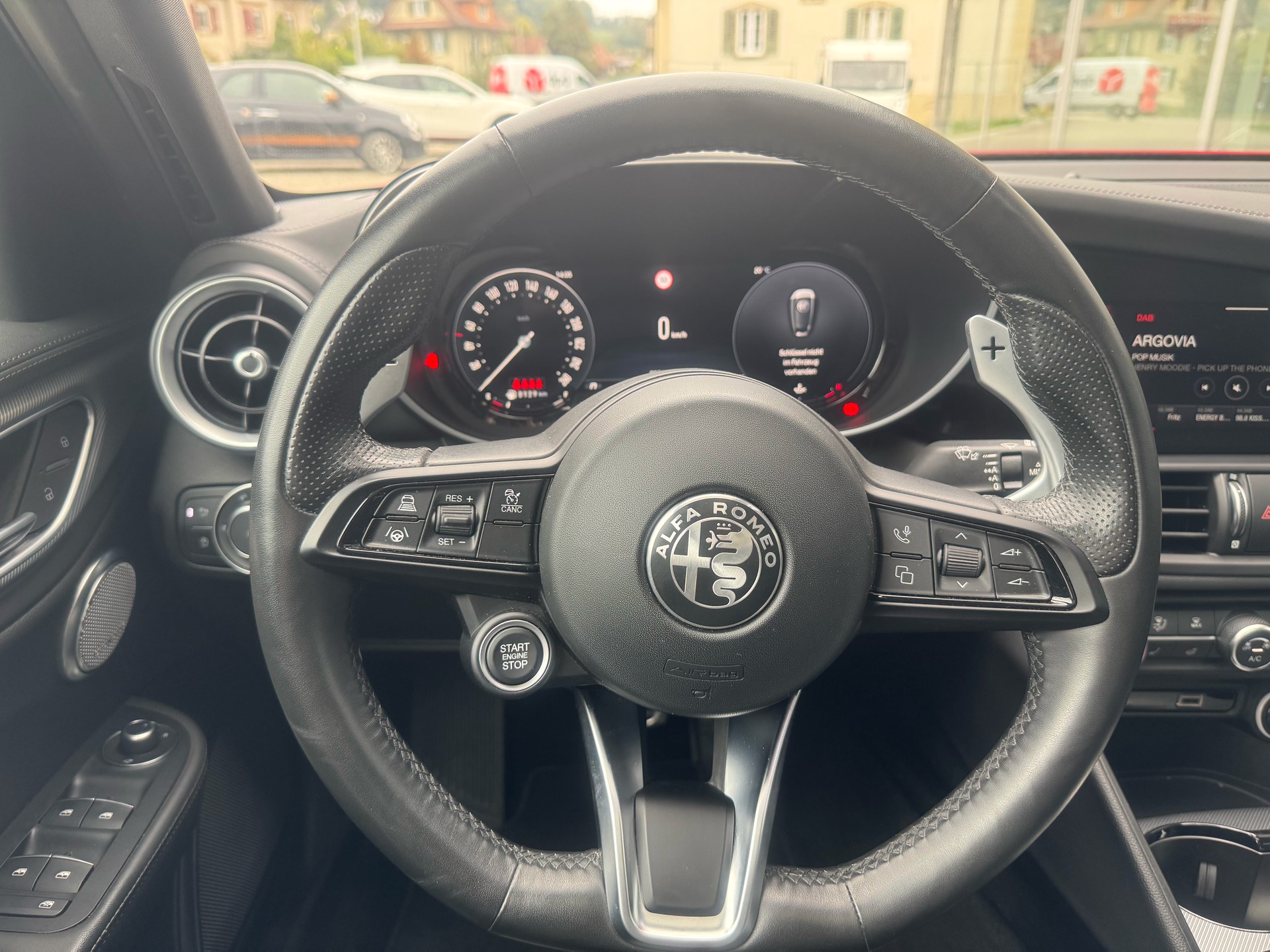 ALFA ROMEO Giulia Veloce 2.0 280PS Q4 AT8 Pack Sky MY23/24-image-8