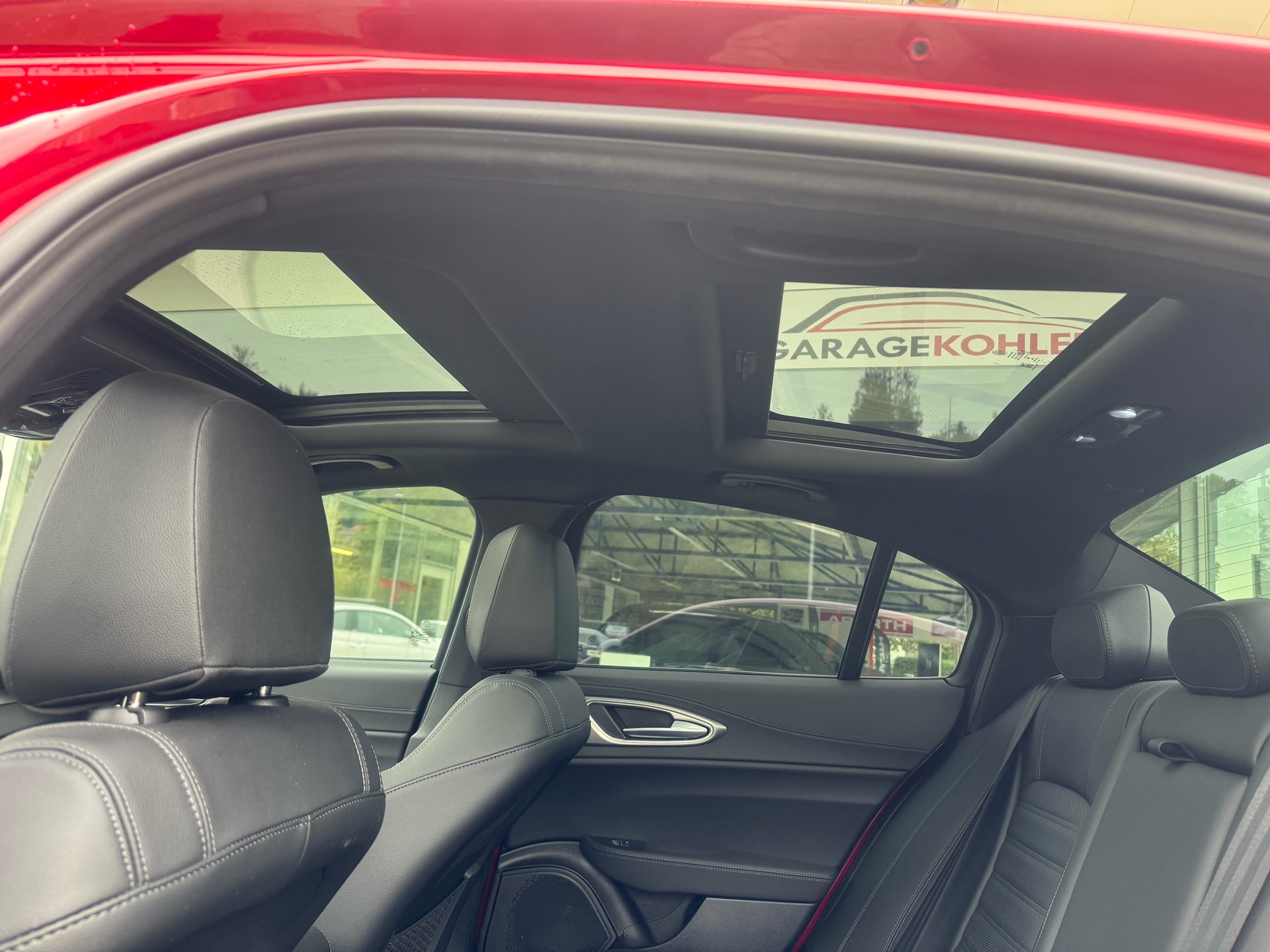 ALFA ROMEO Giulia Veloce 2.0 280PS Q4 AT8 Pack Sky MY23/24-image-11