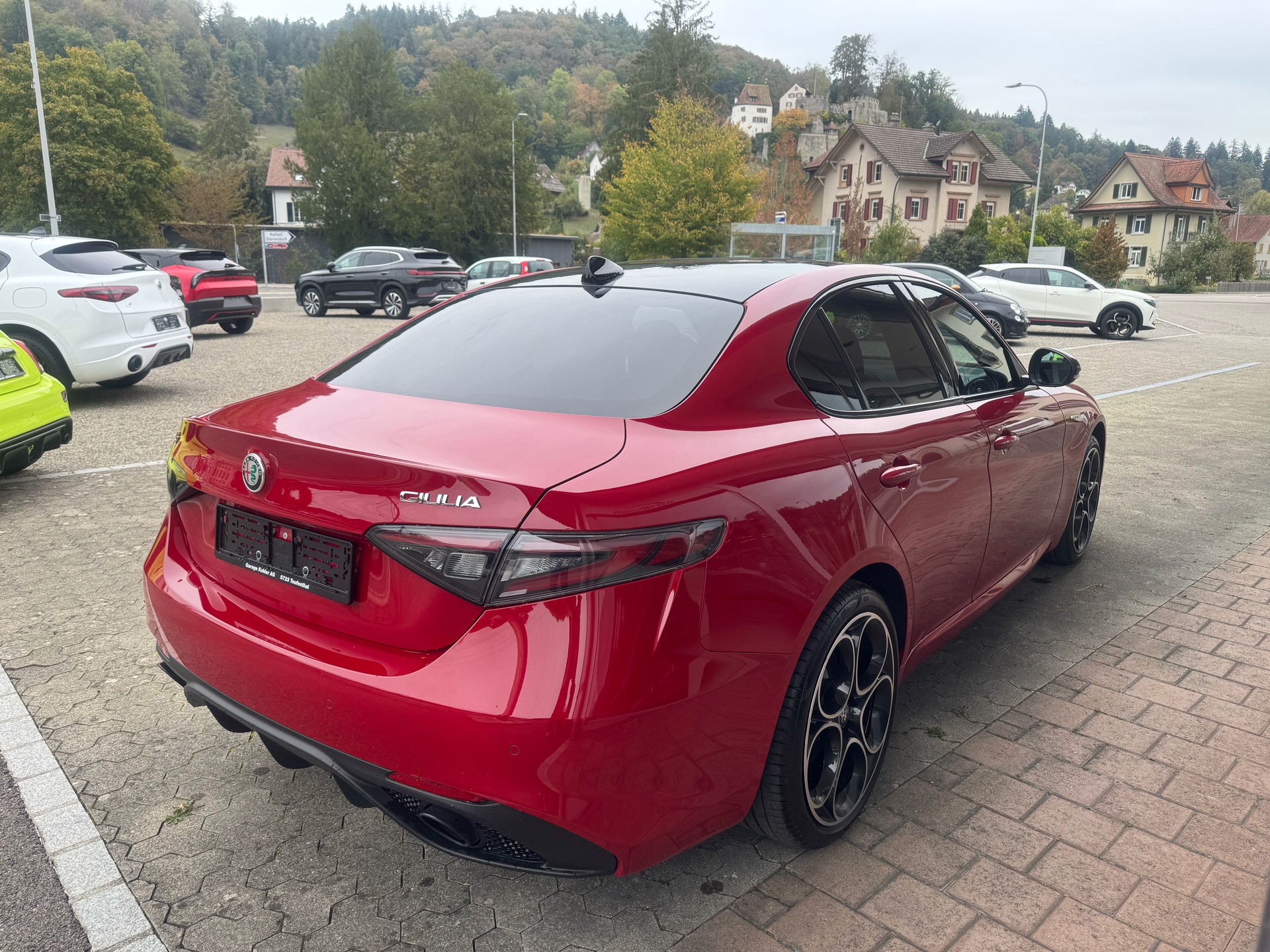 ALFA ROMEO Giulia Veloce 2.0 280PS Q4 AT8 Pack Sky MY23/24-image-3