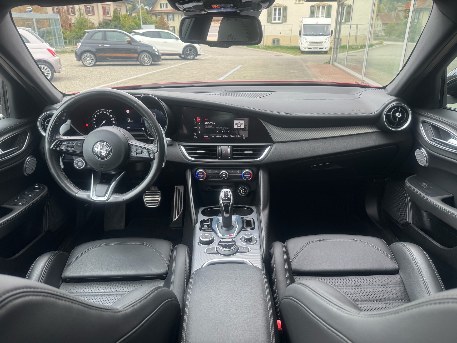 ALFA ROMEO Giulia Veloce 2.0 280PS Q4 AT8 Pack Sky MY23/24-image-10
