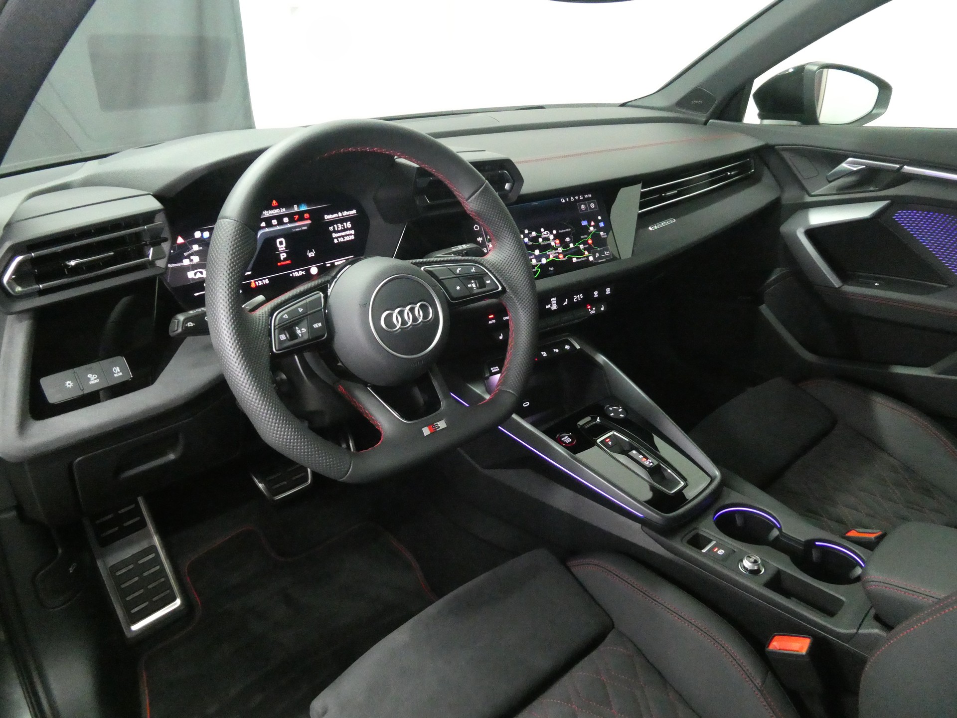 AUDI S3 Sportback TFSI quattro S-tronic - Panorama - Head-Up - SONOS - S-Sportsitze - Sitzmemory - Kamera - 333 PS-image-8
