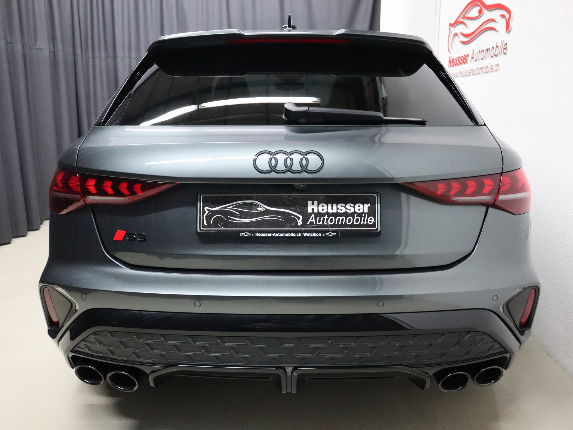 AUDI S3 Sportback TFSI quattro S-tronic - Panorama - Head-Up - SONOS - S-Sportsitze - Sitzmemory - Kamera - 333 PS-image-5