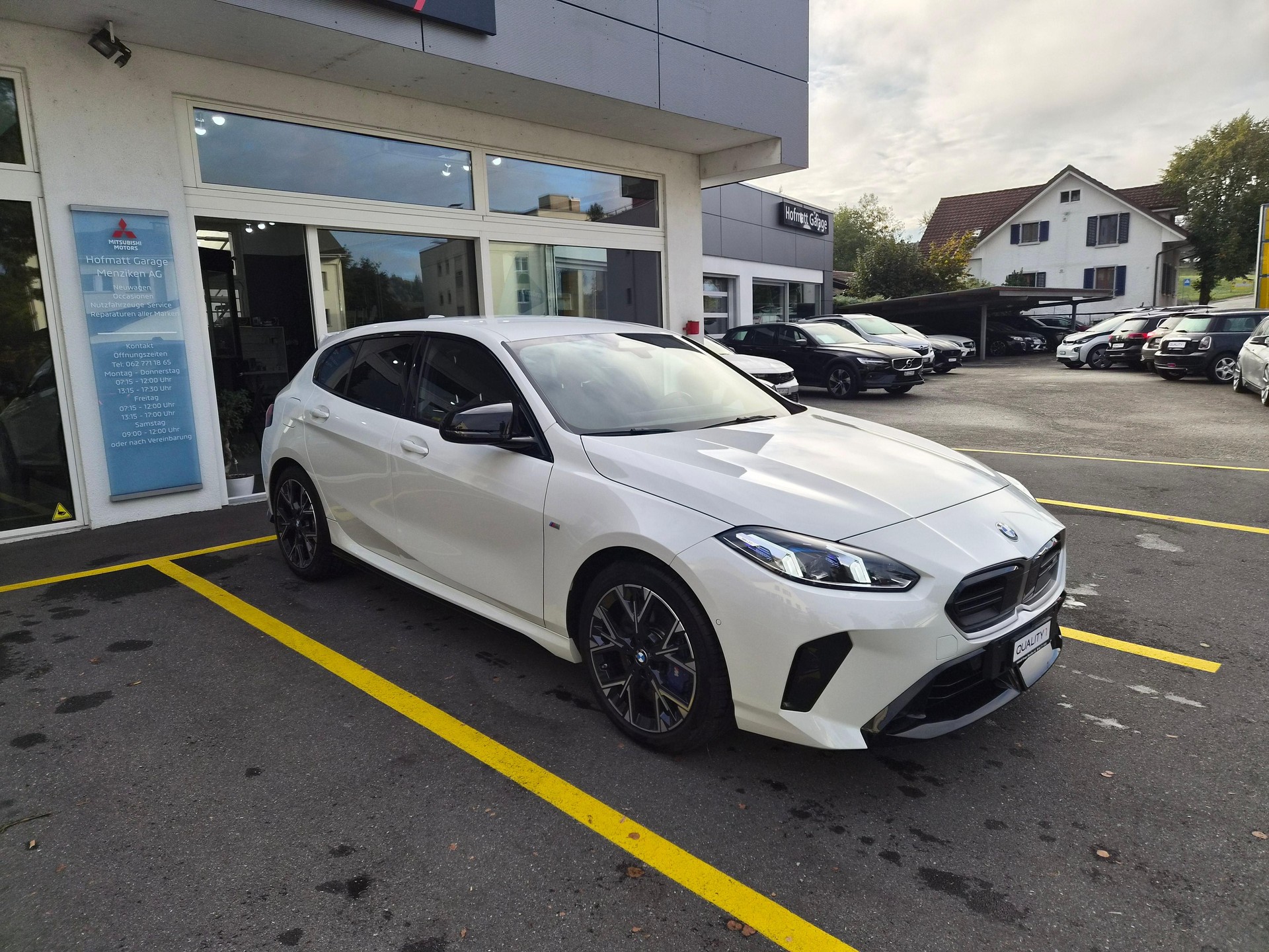BMW 1er Reihe F70 M135i xDrive-image-3
