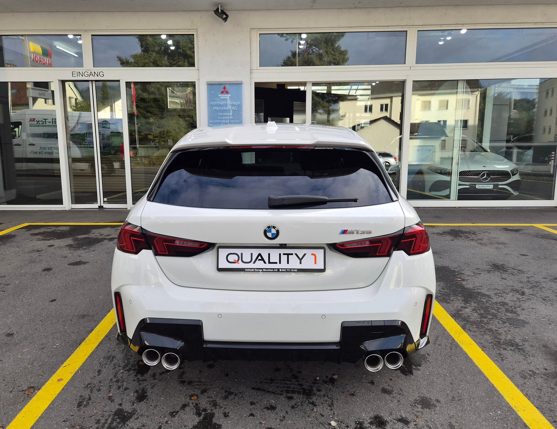 BMW 1er Reihe F70 M135i xDrive-image-5