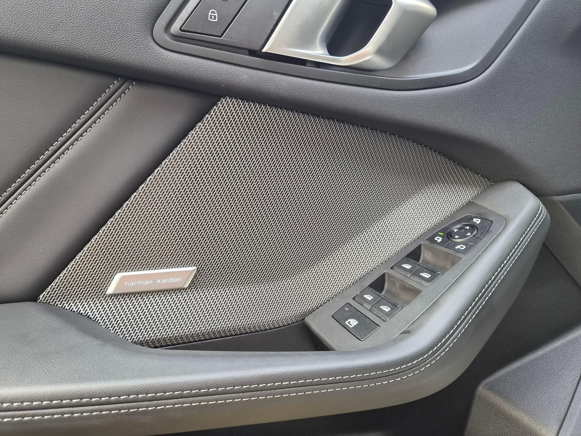 BMW 1er Reihe F70 M135i xDrive-image-13
