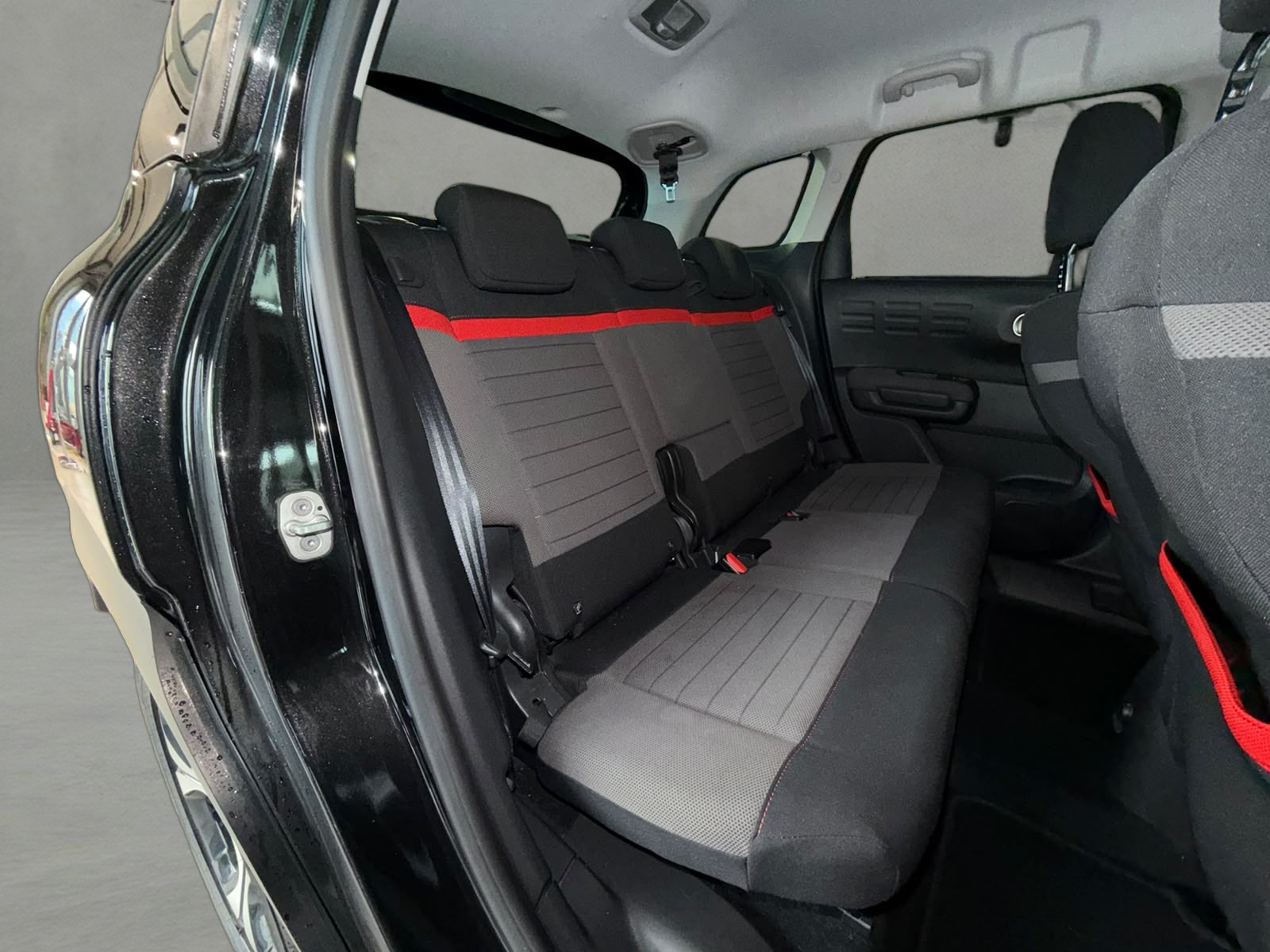 CITROEN C3 Aircross 1.2i PureTech Shine EAT-image-10