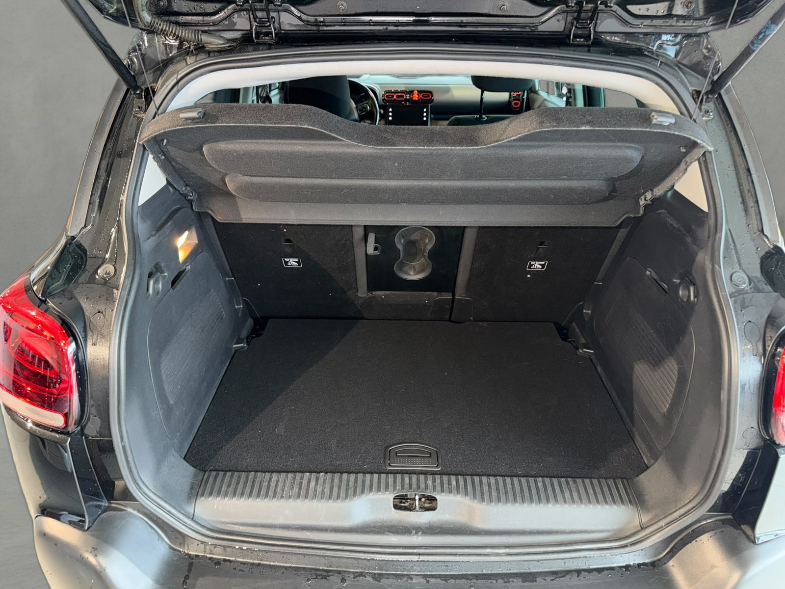 CITROEN C3 Aircross 1.2i PureTech Shine EAT-image-3