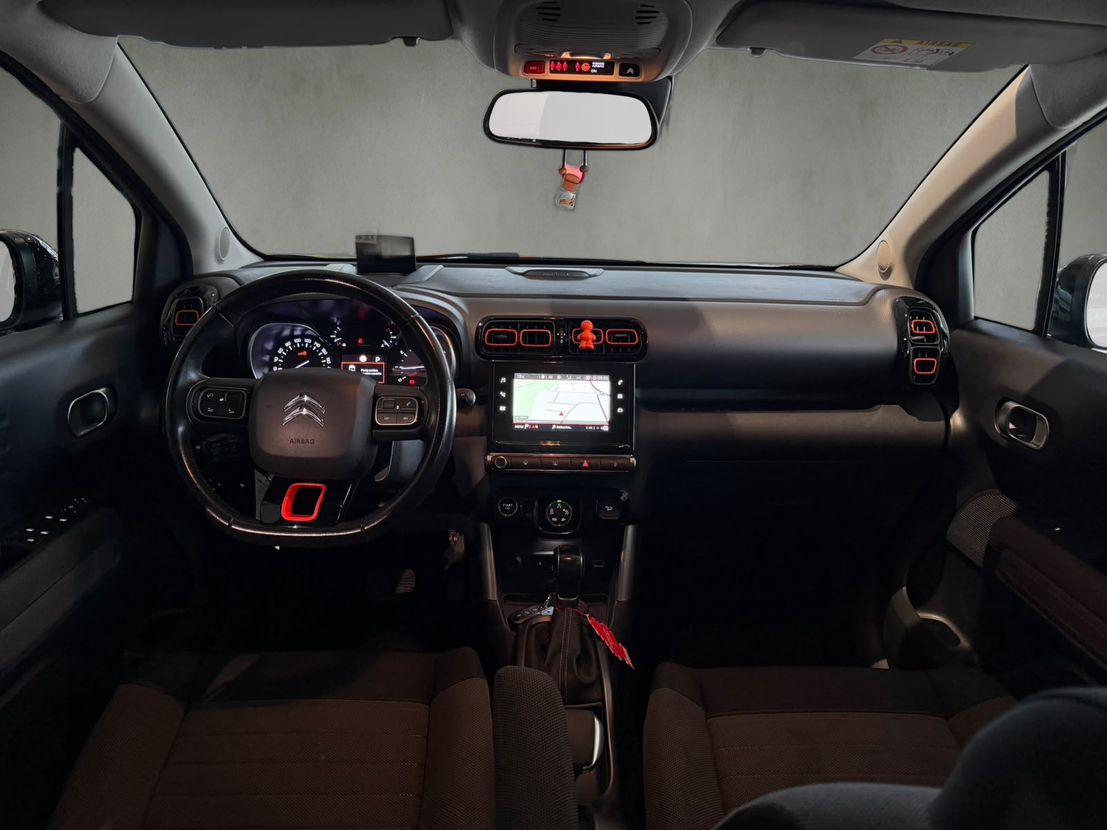 CITROEN C3 Aircross 1.2i PureTech Shine EAT-image-12