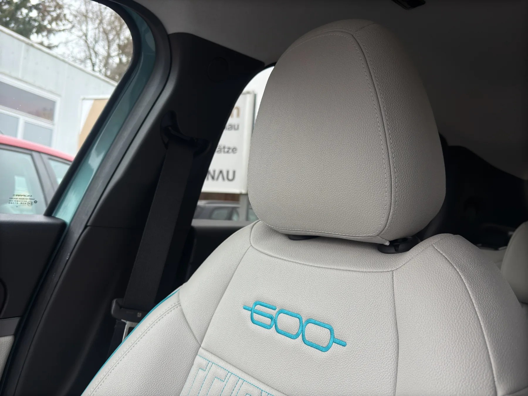 FIAT 600 1.2 Hybrid La Prima-image-27