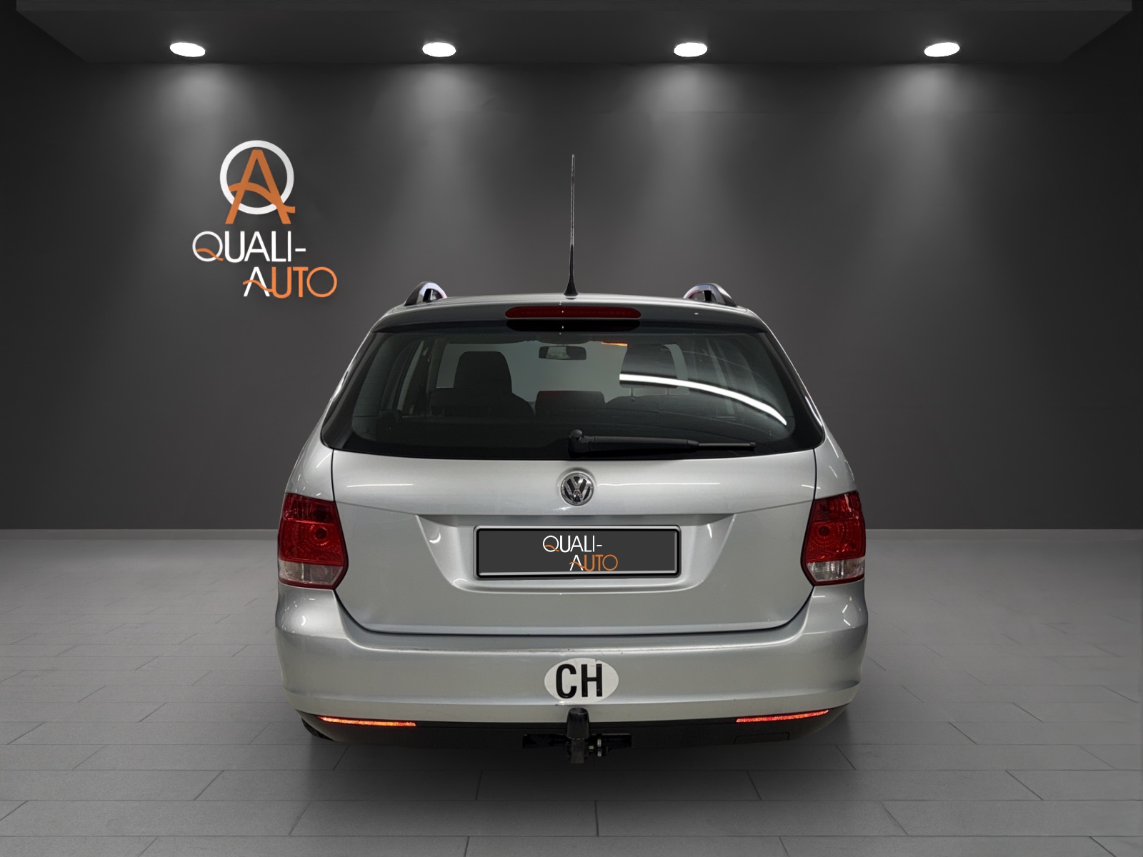 VW Golf Variant 1.4 TSI Comfortline DSG-image-4