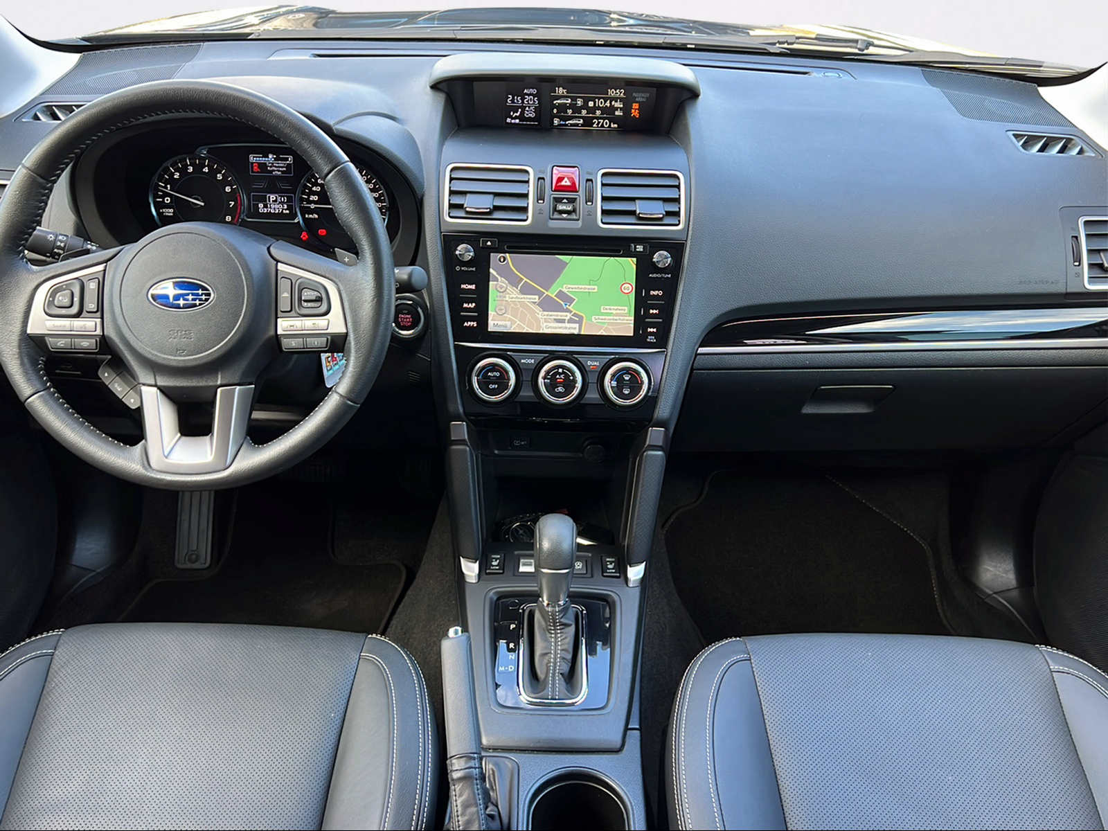 SUBARU Forester 2.0i Executive Lineartronic-image-12