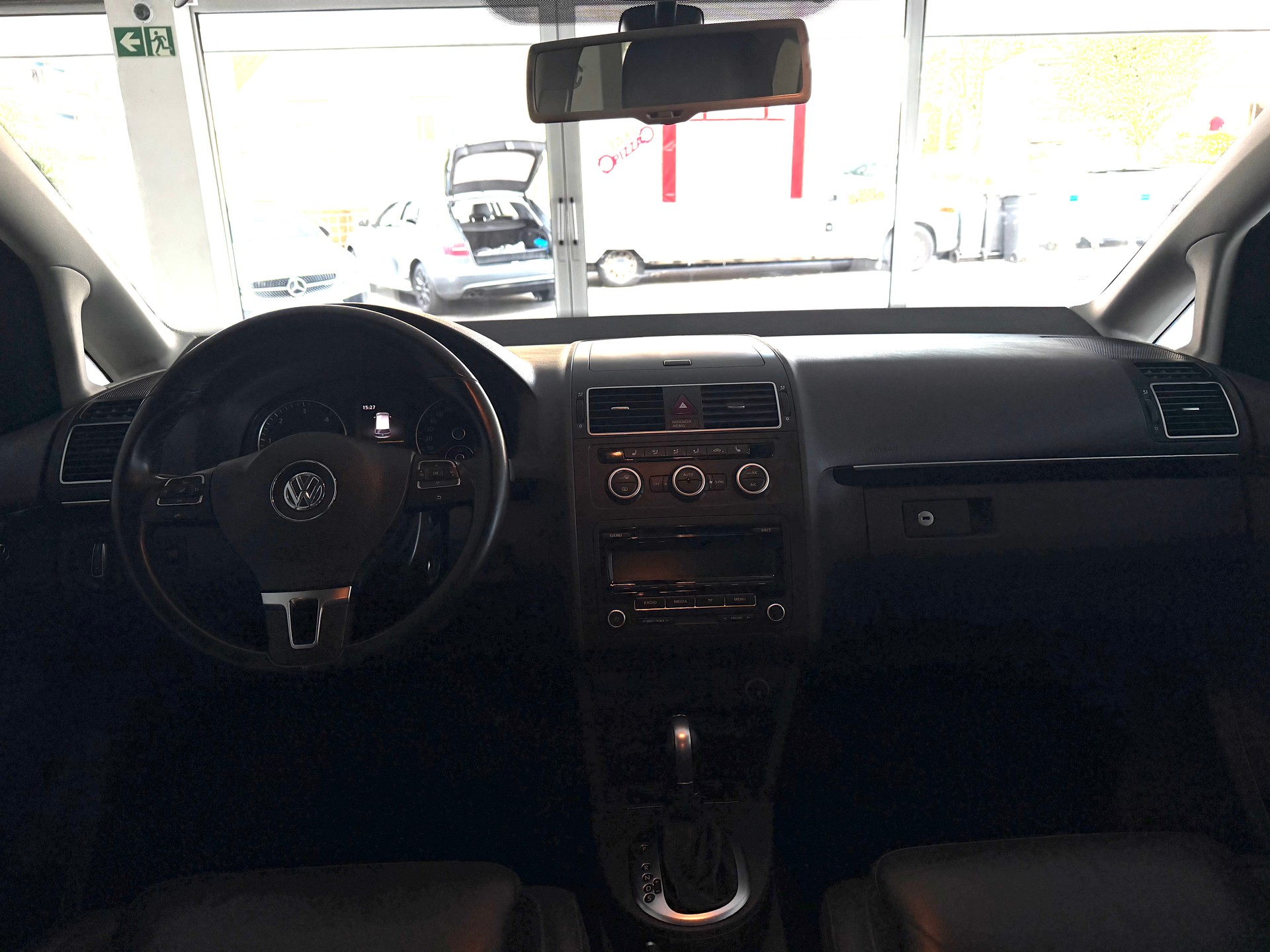 VW Touran 2.0 TDI BlueMotion Technology Highline DSG-image-19