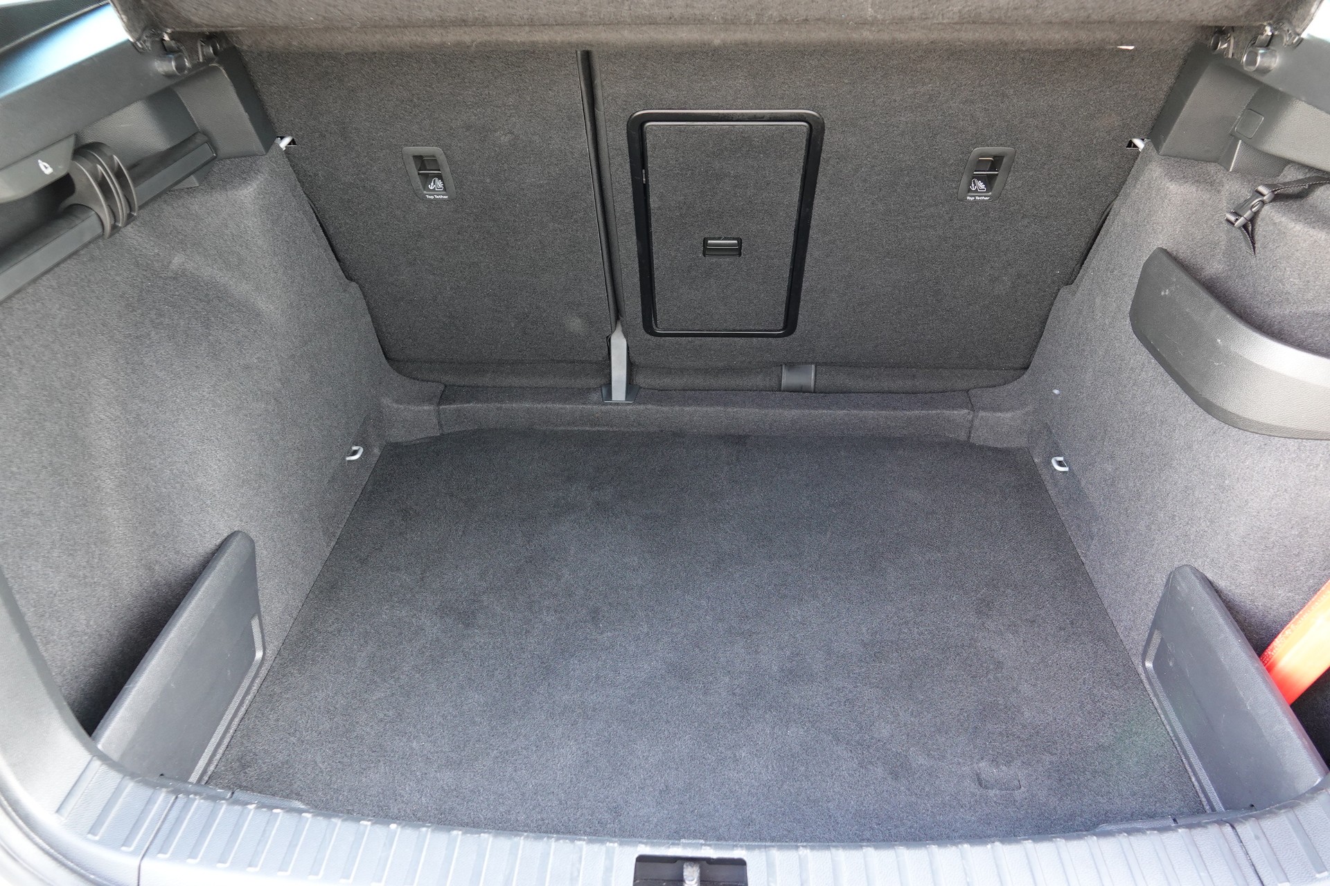 SKODA Karoq 1.5 TSI Selection DSG-image-14