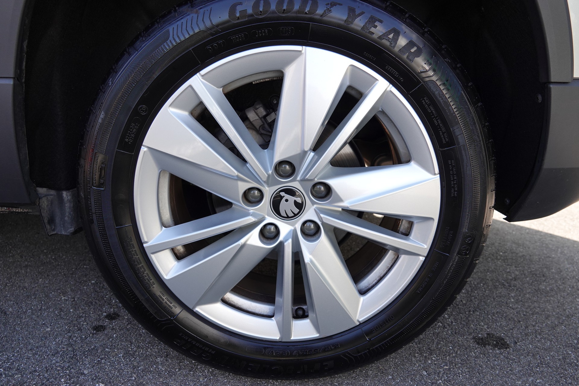 SKODA Karoq 1.5 TSI Selection DSG-image-15