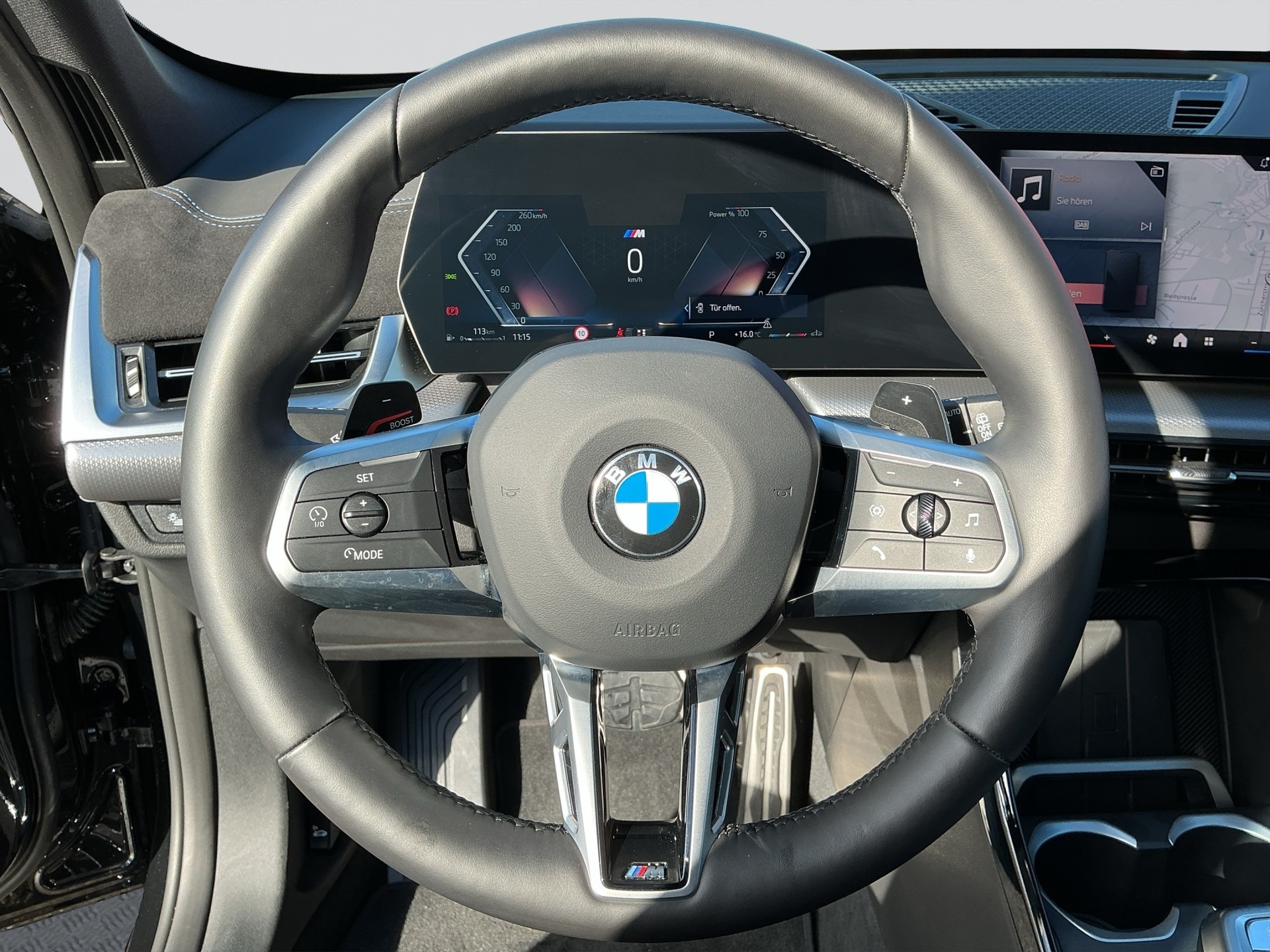 BMW X1 sDrive 18i M Sport Pro Shadow Line-image-9