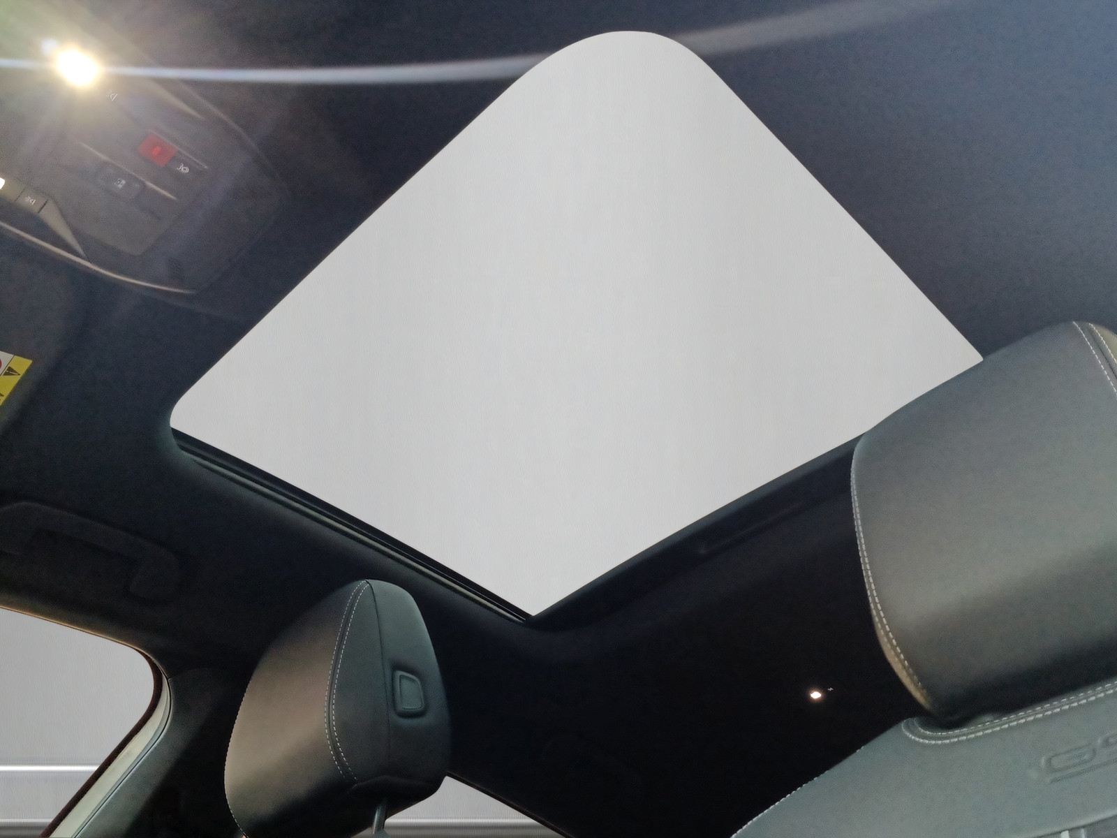 OPEL Astra 1.6 PHEV Turbo-image-17