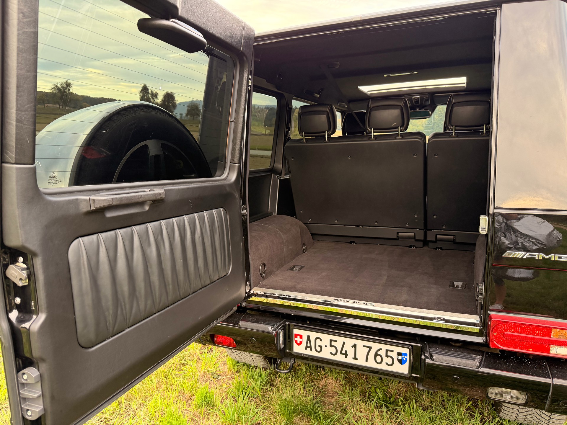 MERCEDES-BENZ G 63 AMG-image-9