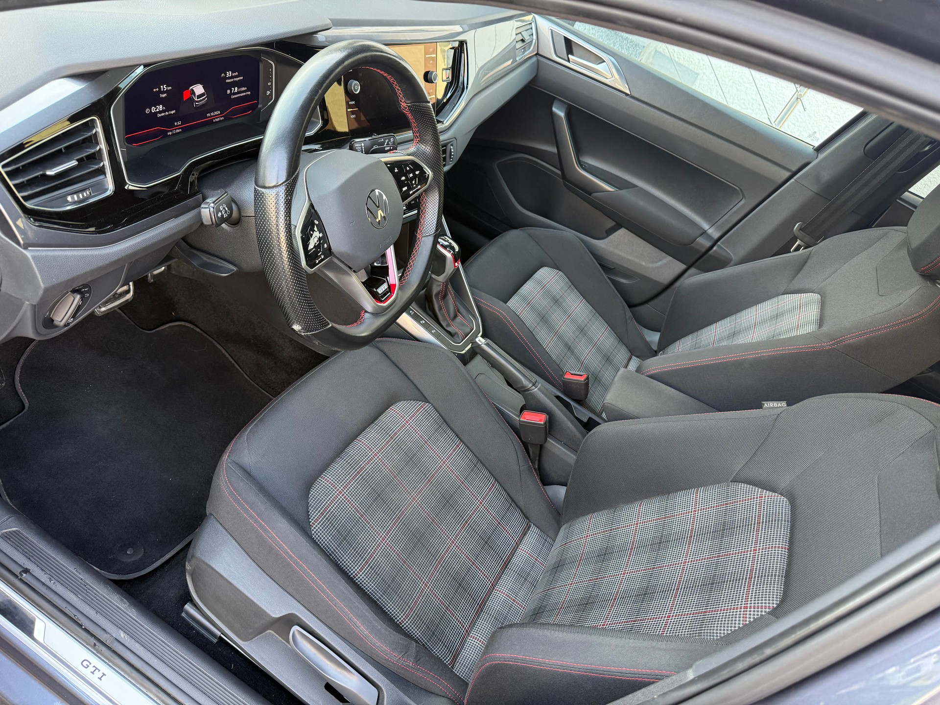 VW Polo 2.0 TSI GTI DSG-image-8