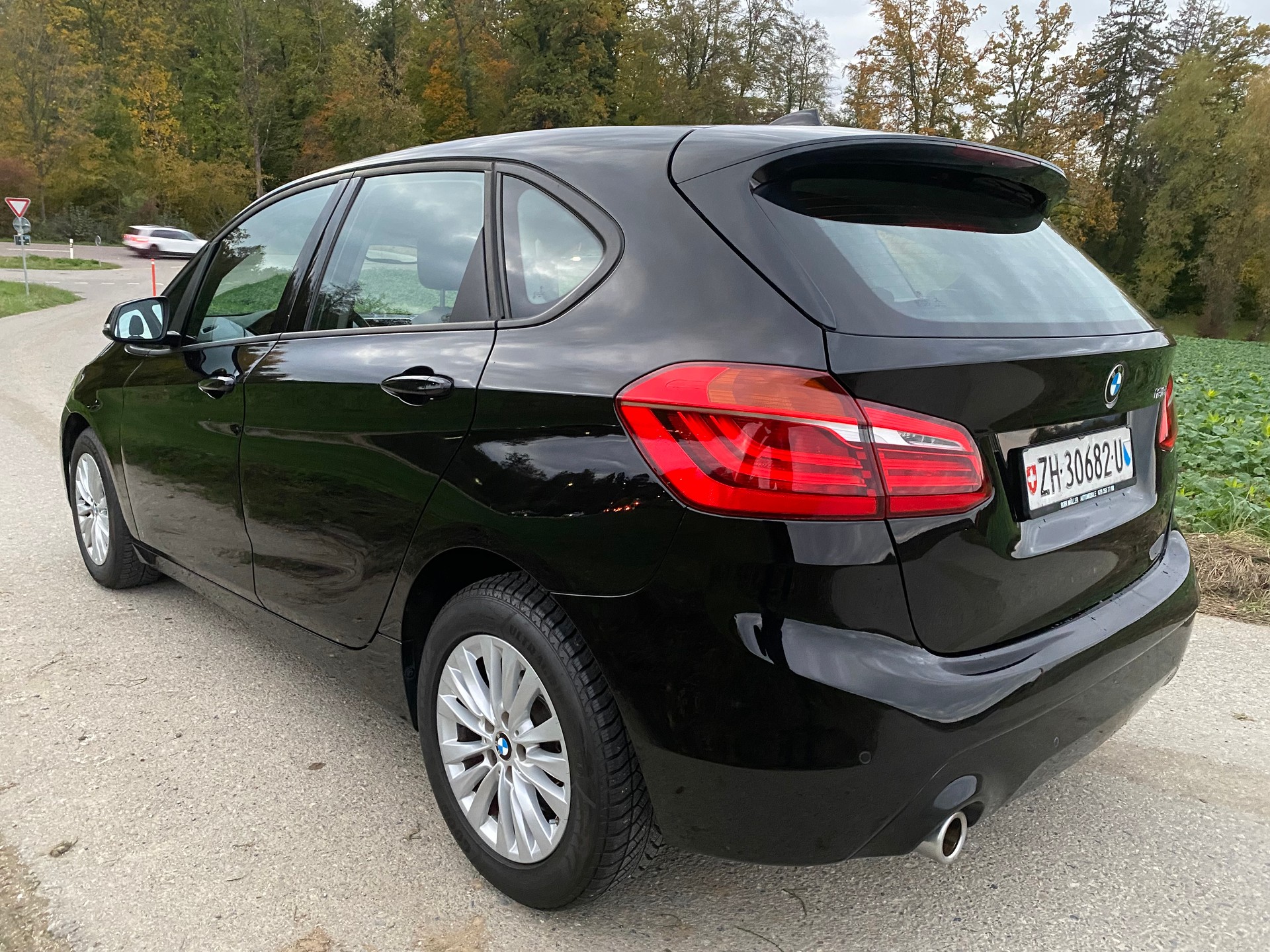 BMW 218i Active Tourer DKG-image-3