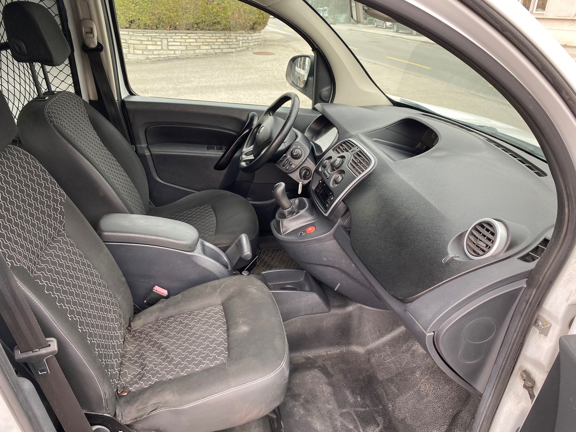 RENAULT Kangoo Medium dCi 75 Business-image-6