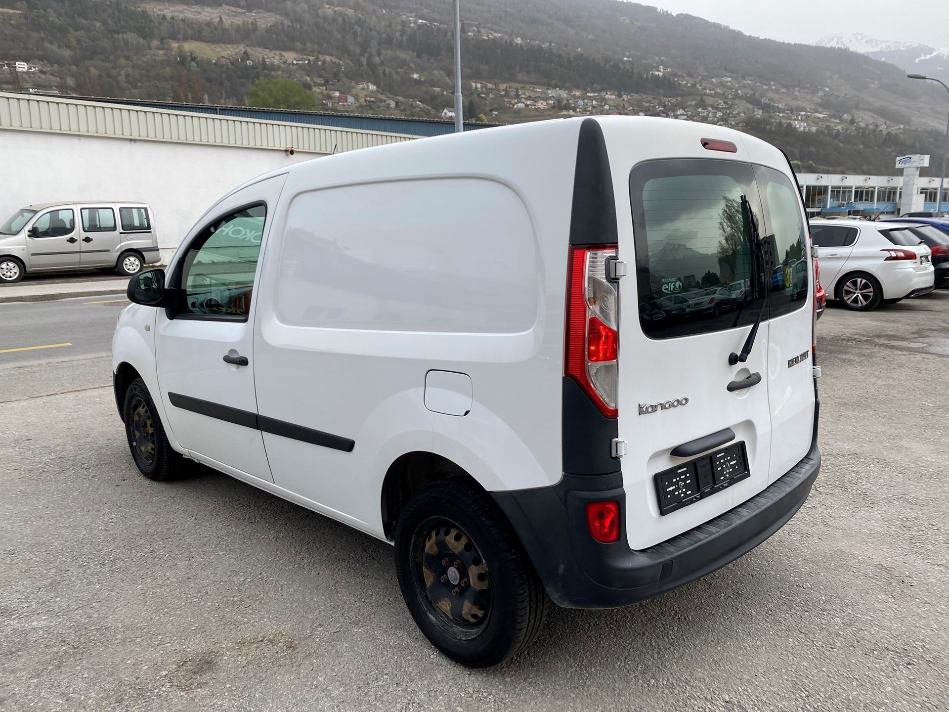 RENAULT Kangoo Medium dCi 75 Business-image-5