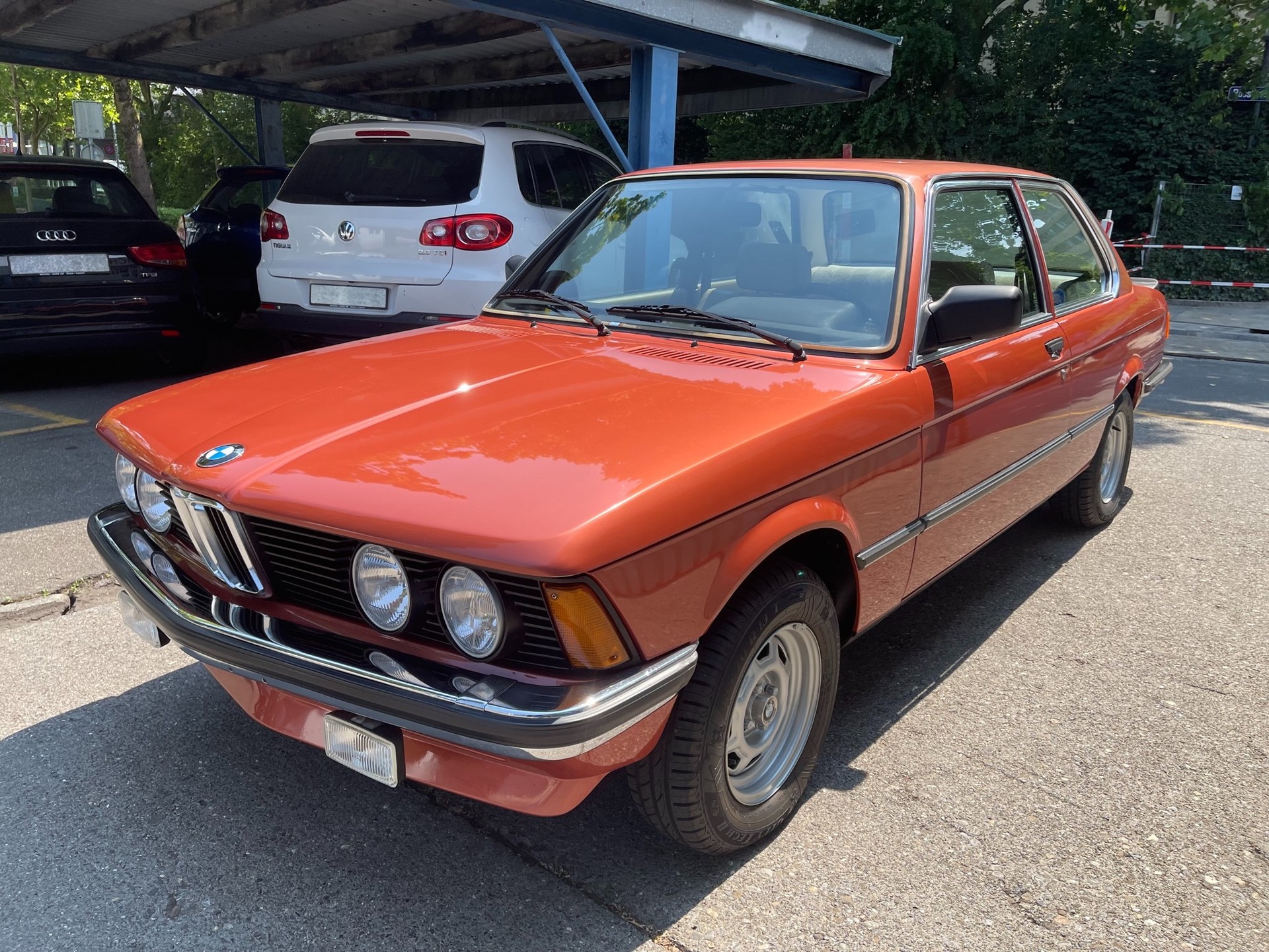 BMW 320-image-0