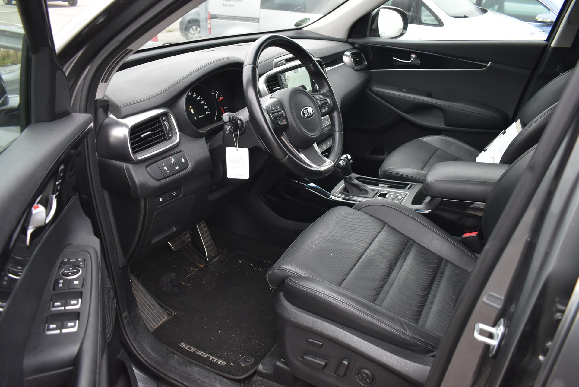 KIA Sorento 2.2 CRDI Style 5P. Automatic-image-2