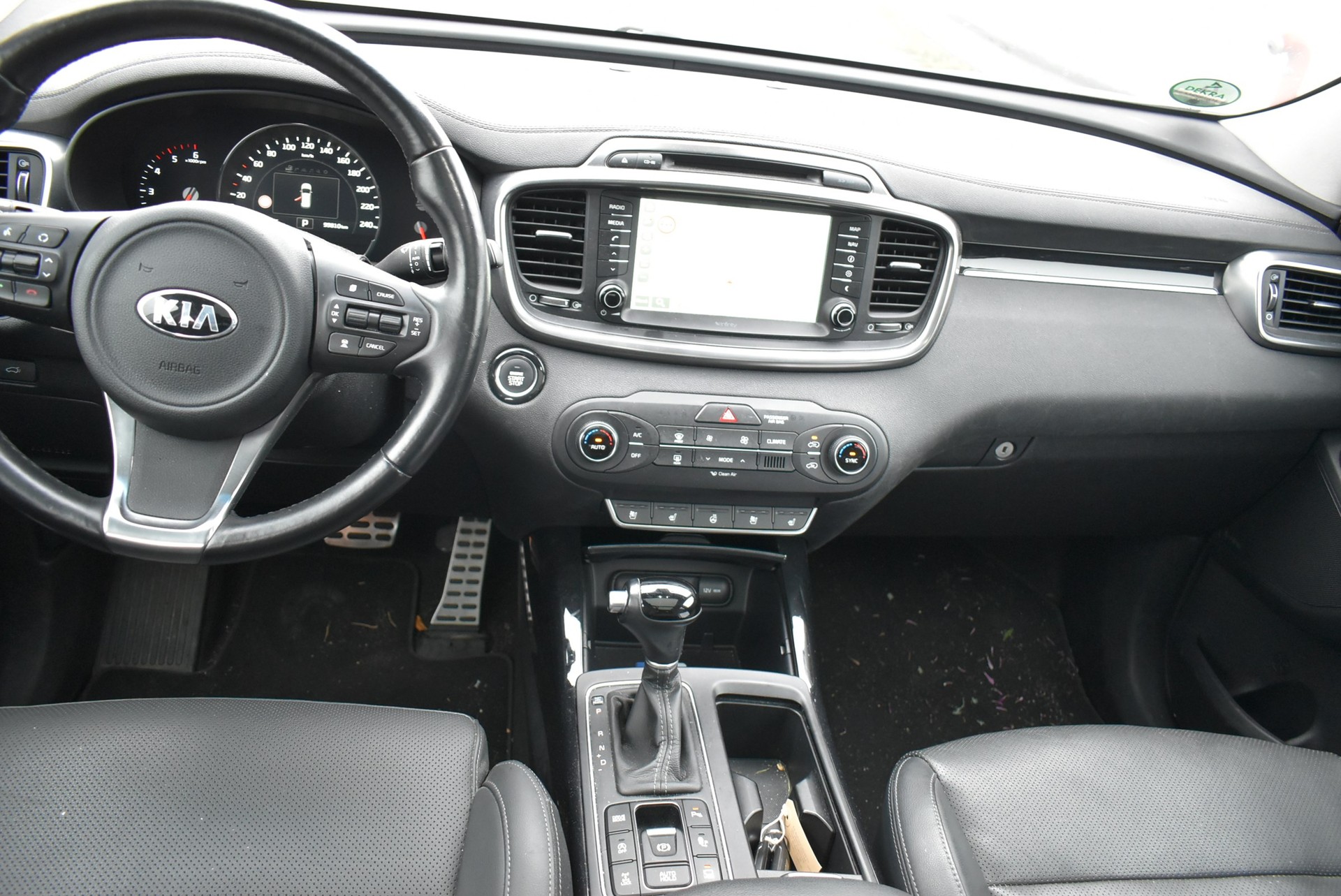KIA Sorento 2.2 CRDI Style 5P. Automatic-image-4