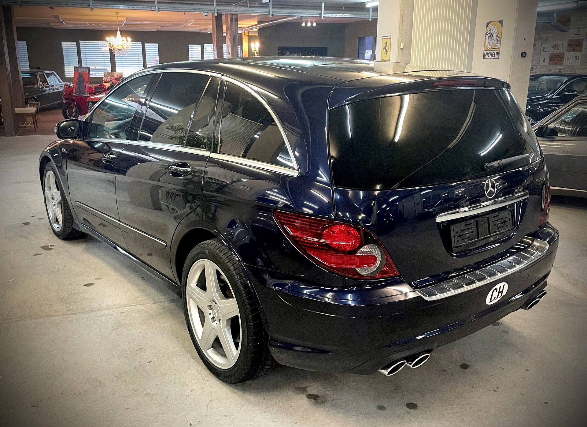 MERCEDES-BENZ R 63 AMG L 4Matic 7G-Tronic - Shortversion-showroom-element-3