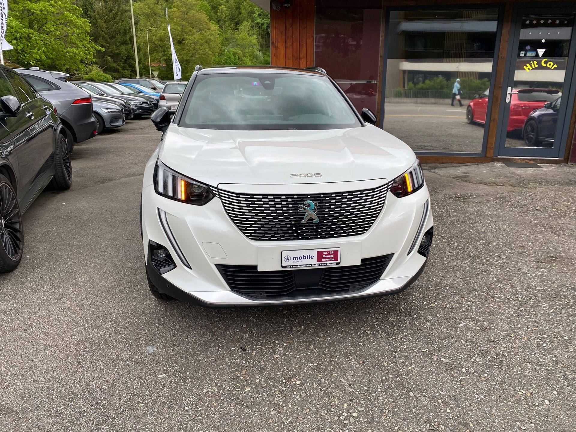PEUGEOT 2008 e GT-image-0