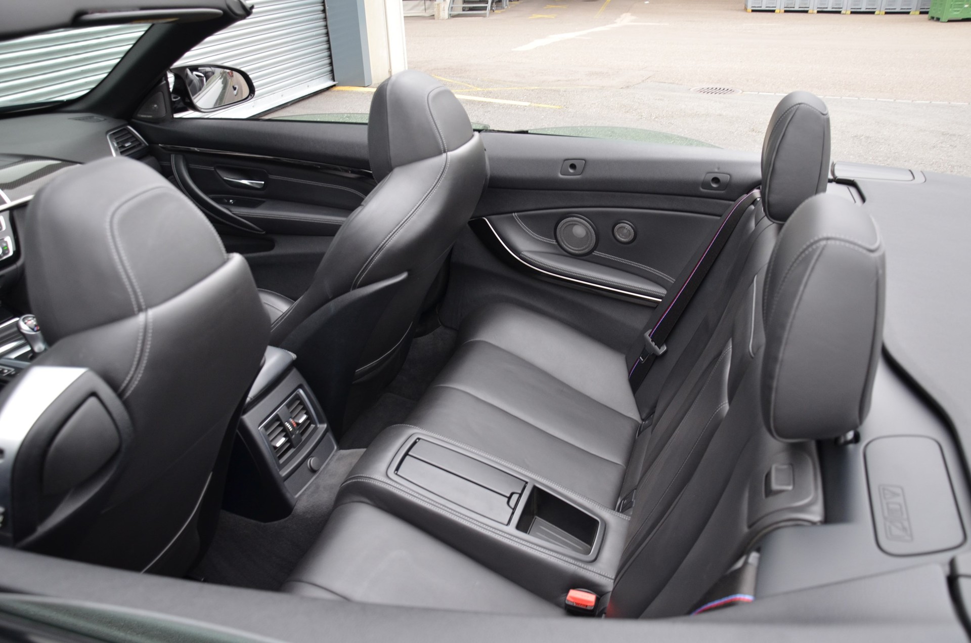 BMW M4 Cabriolet Drivelogic M Competition-image-12