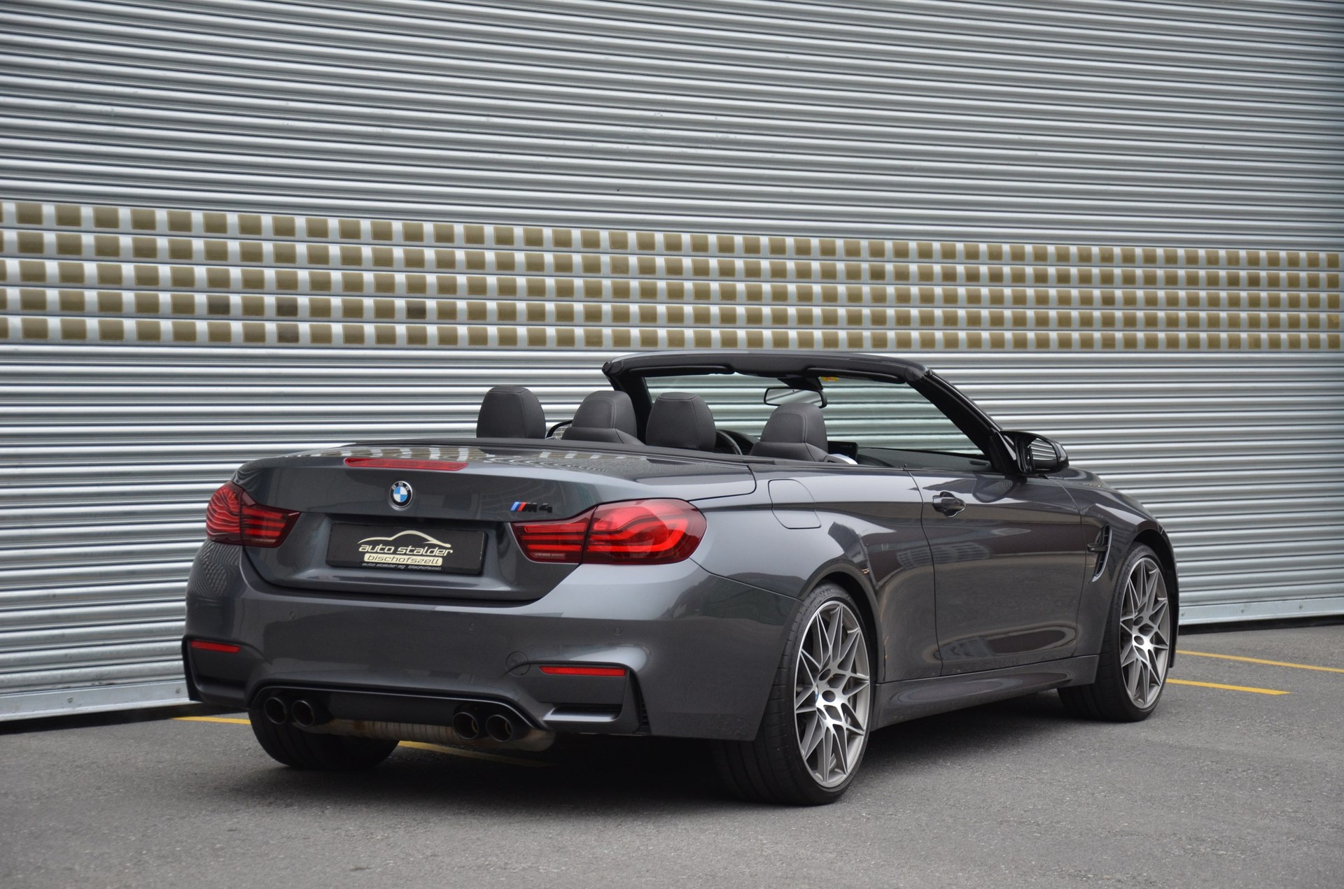BMW M4 Cabriolet Drivelogic M Competition-image-2