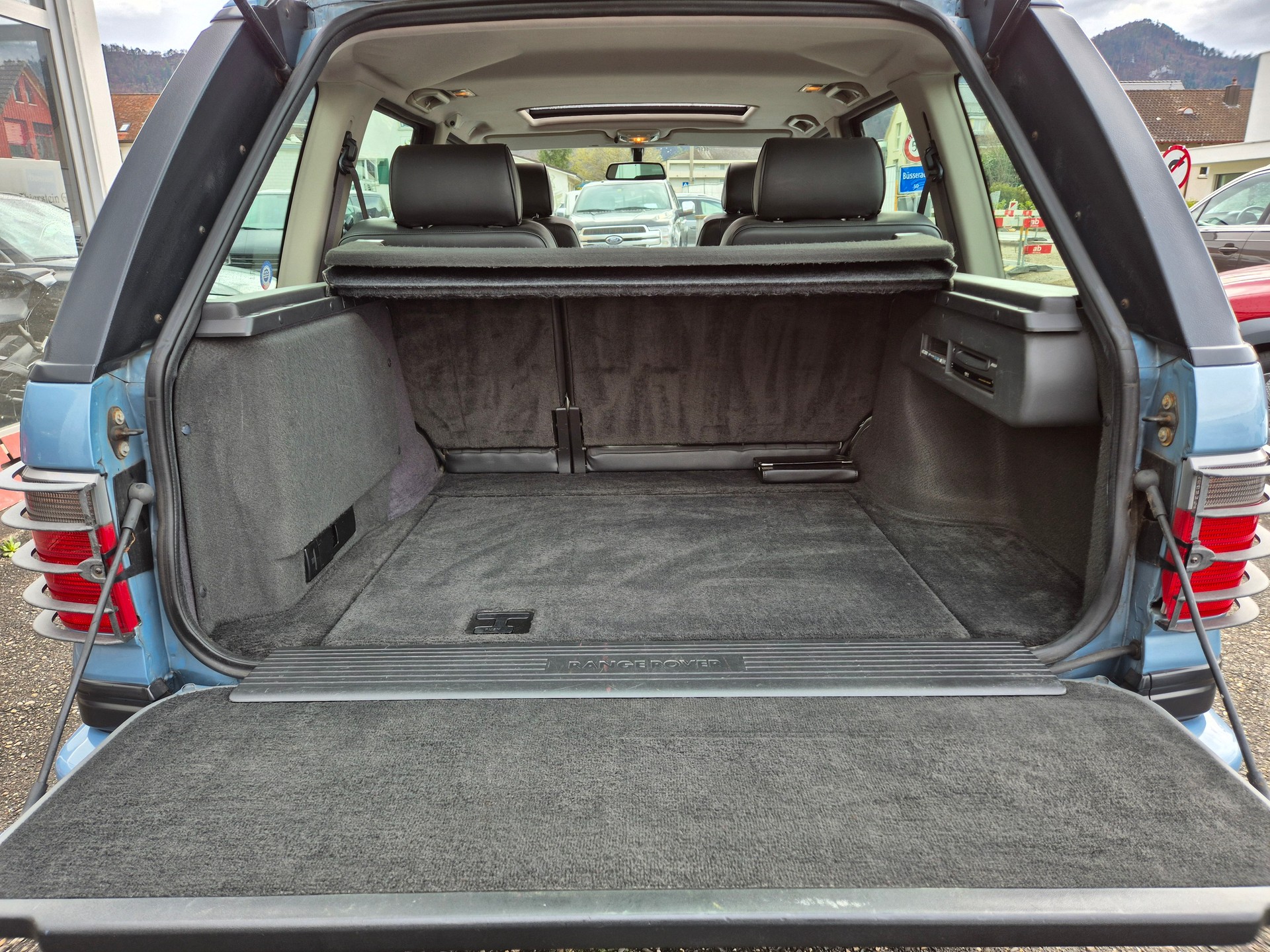 LAND ROVER Range Rover 4.6 Autobiography-image-12