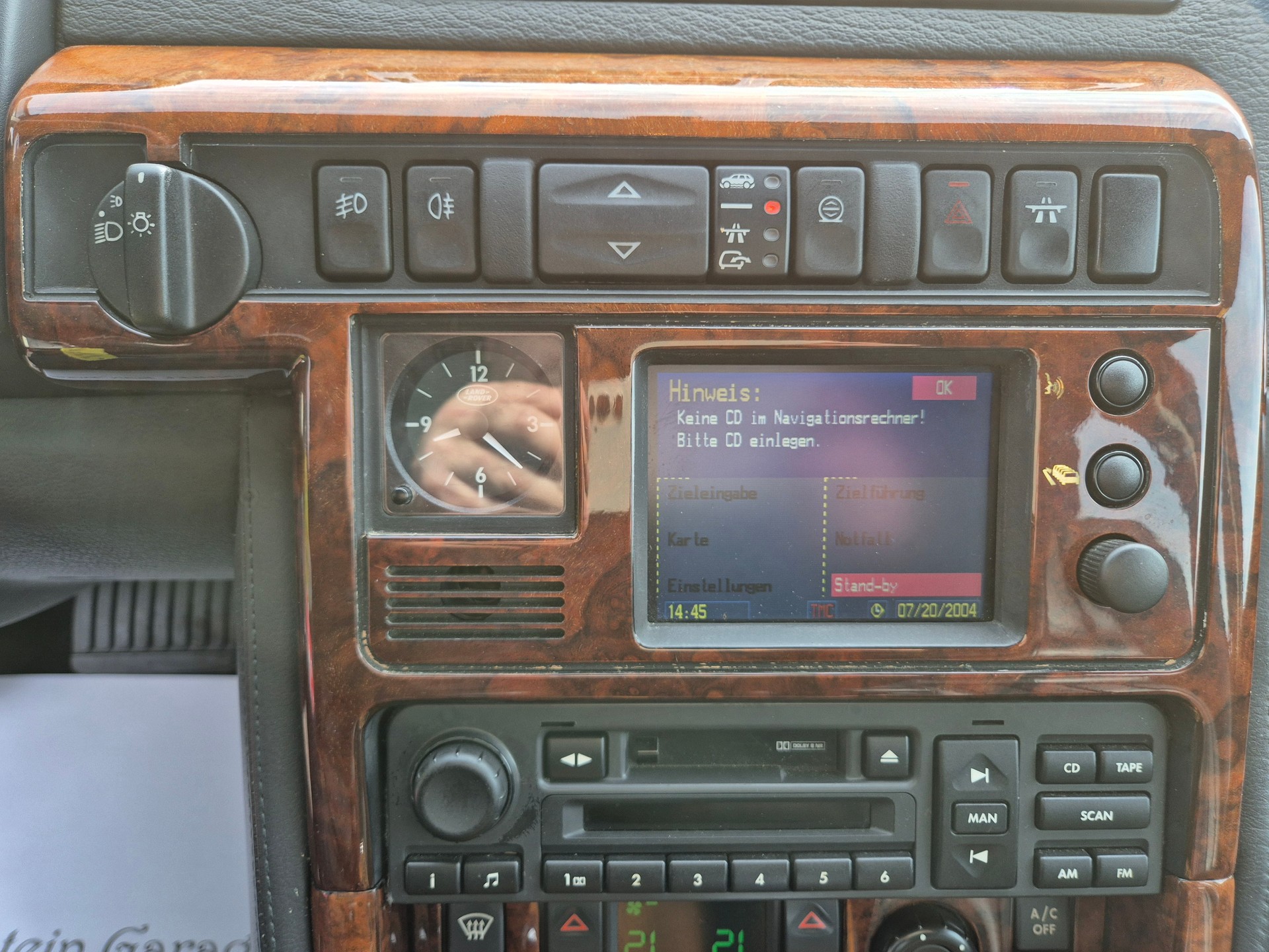 LAND ROVER Range Rover 4.6 Autobiography-image-26