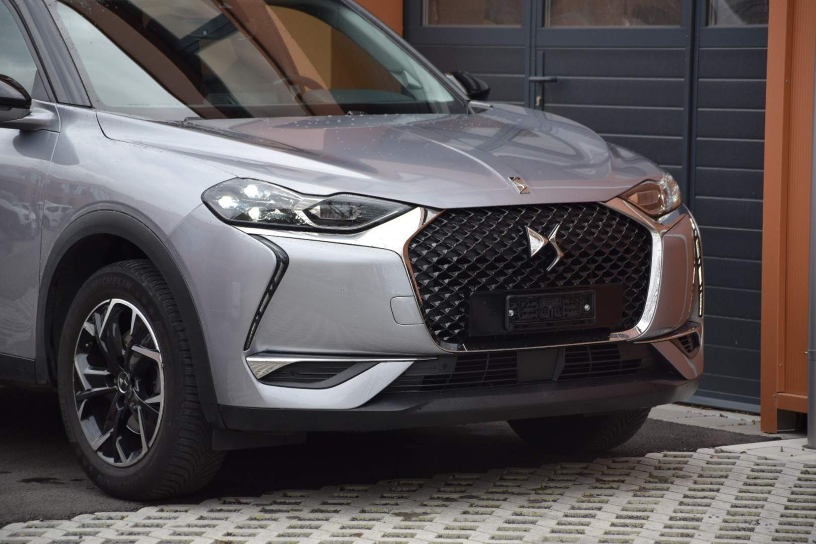 DS AUTOMOBILES DS 3 Crossback 1.2 PureTech Performance Line EAT8-image-2