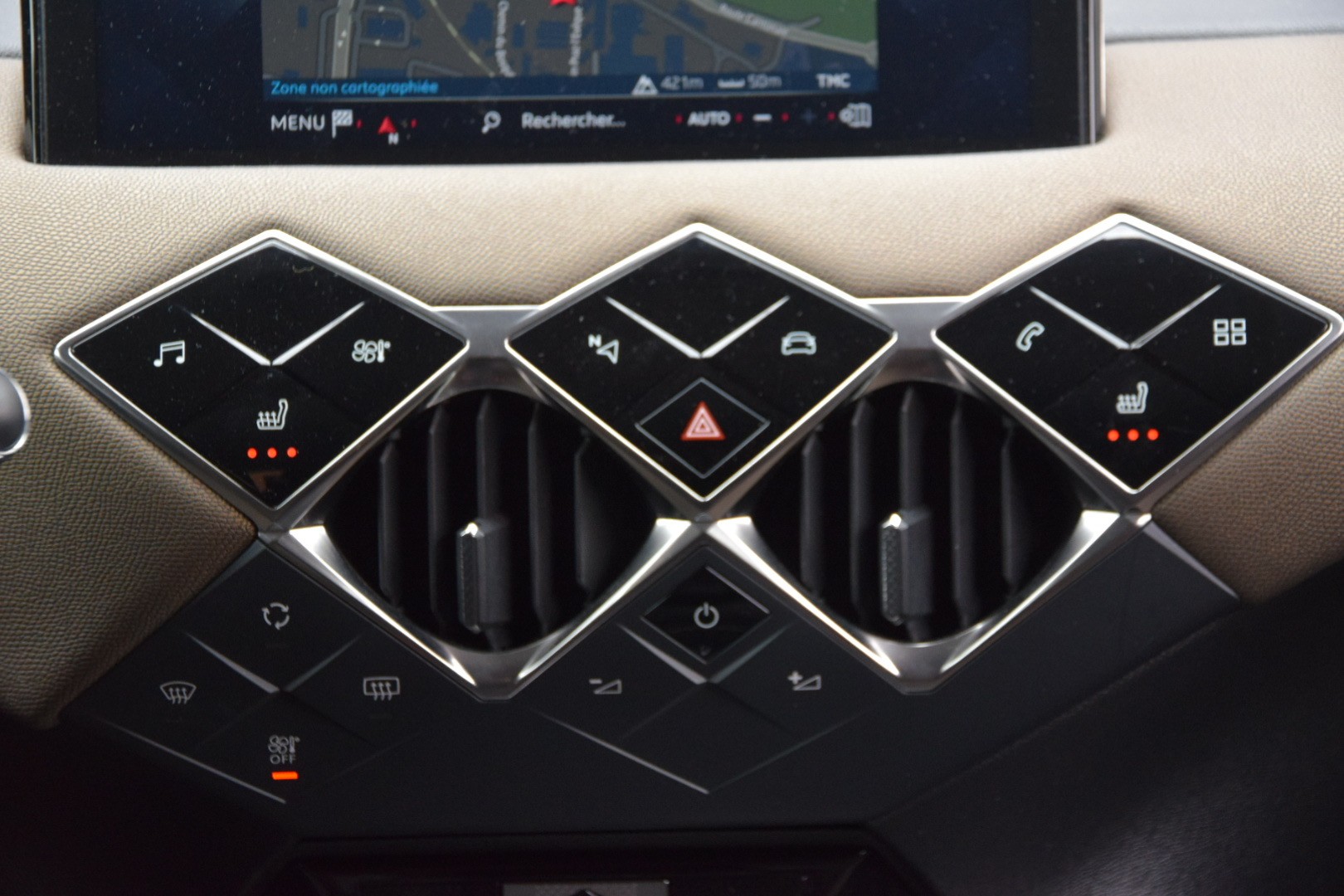 DS AUTOMOBILES DS 3 Crossback 1.2 PureTech Performance Line EAT8-image-22