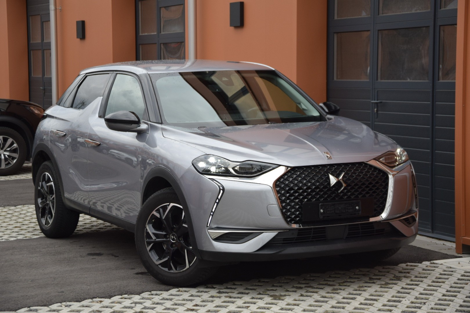 DS AUTOMOBILES DS 3 Crossback 1.2 PureTech Performance Line EAT8-image-1