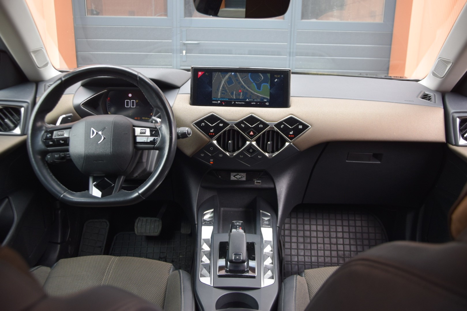 DS AUTOMOBILES DS 3 Crossback 1.2 PureTech Performance Line EAT8-image-10