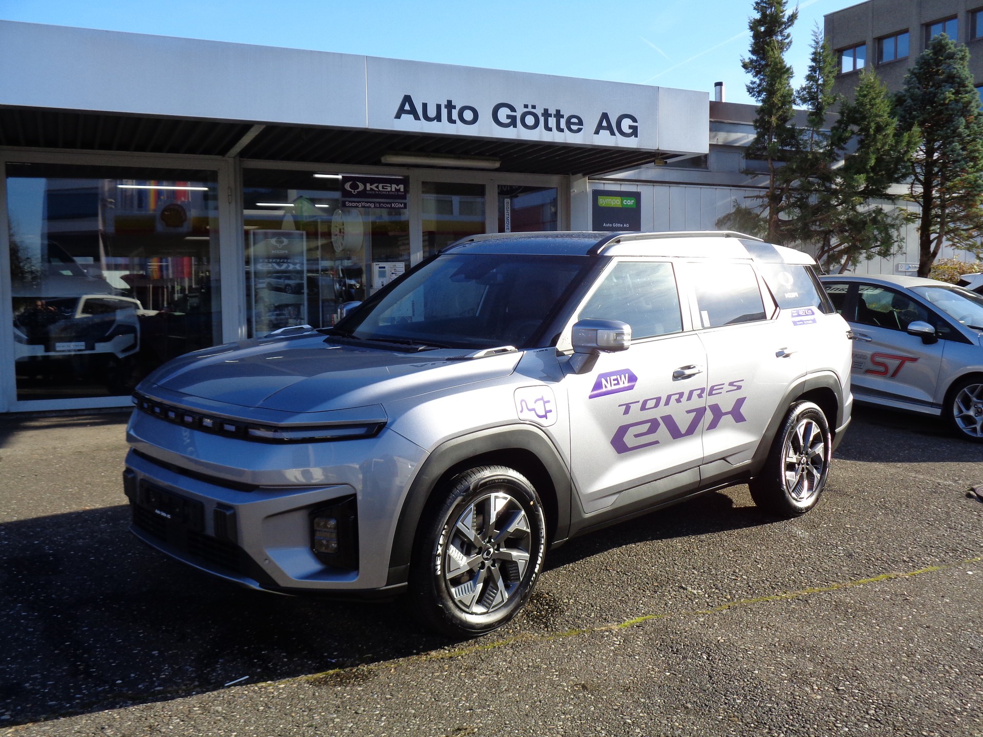 KGM-SsangYong Torres EVX Platinum-showroom-element-1