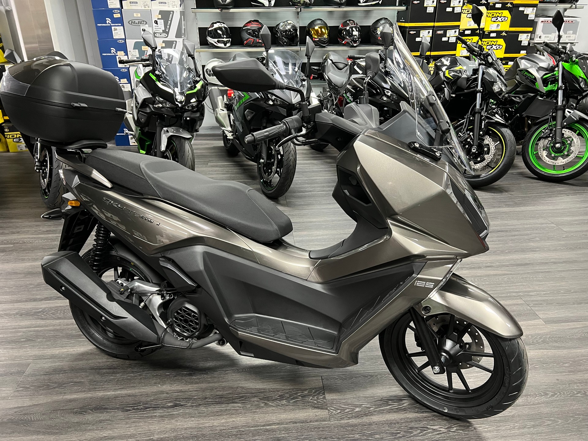 KYMCO Skytown 125