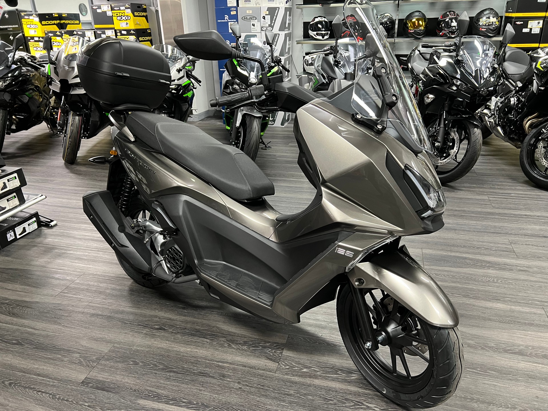 KYMCO Skytown 125-showroom-element-1